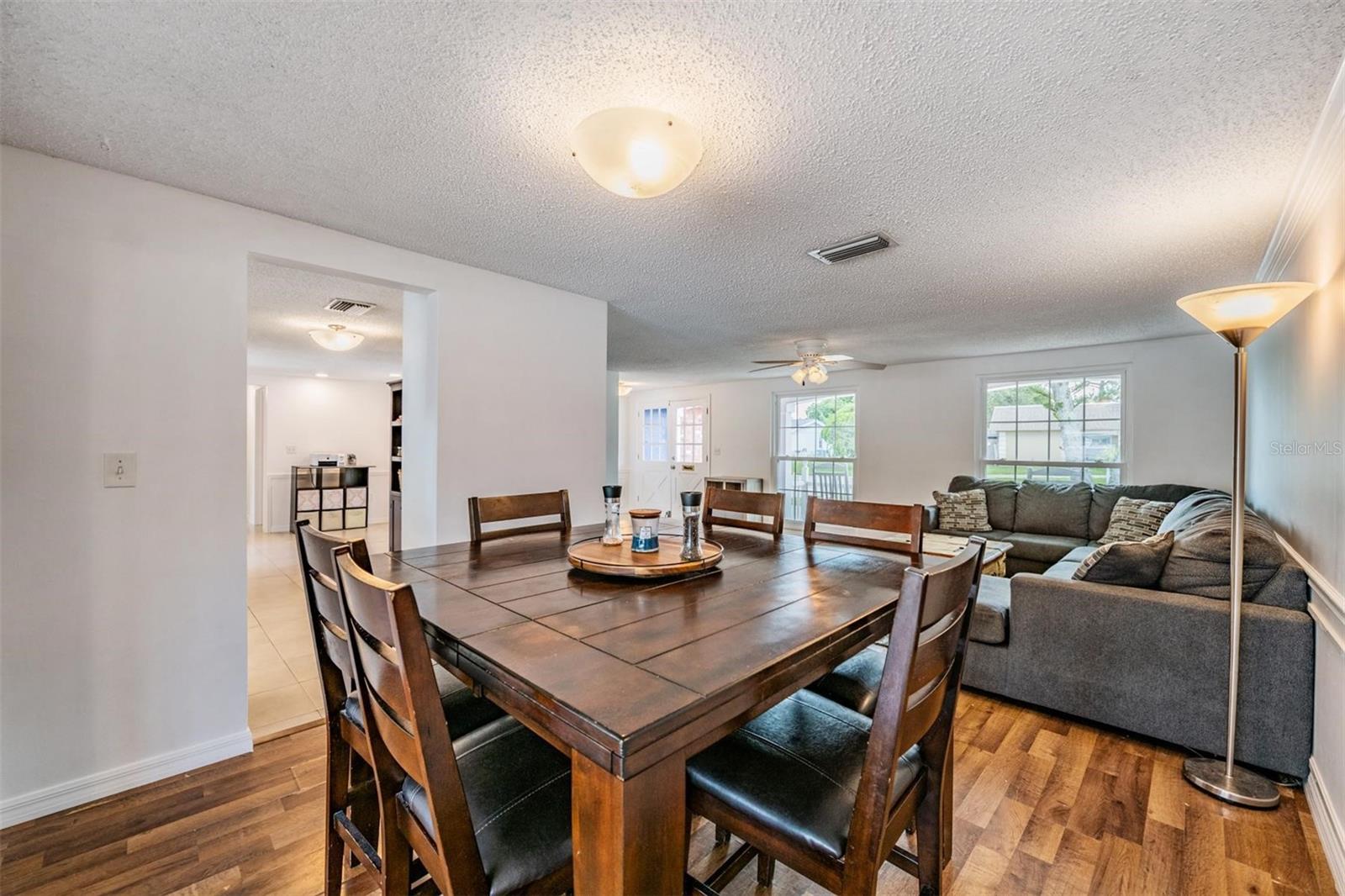 Image 6 of 25 For 3849 Claremont Drive