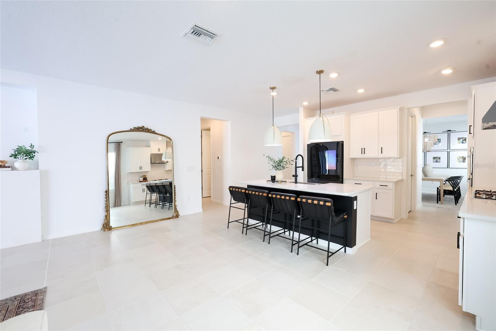 Image 15 of 55 For 2900 Lilla Trail