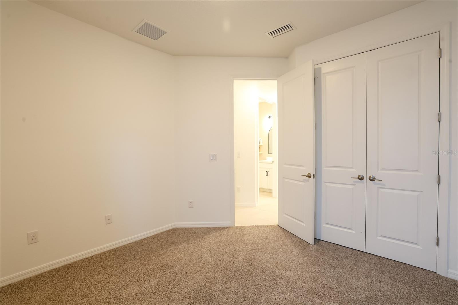 Image 31 of 55 For 2900 Lilla Trail