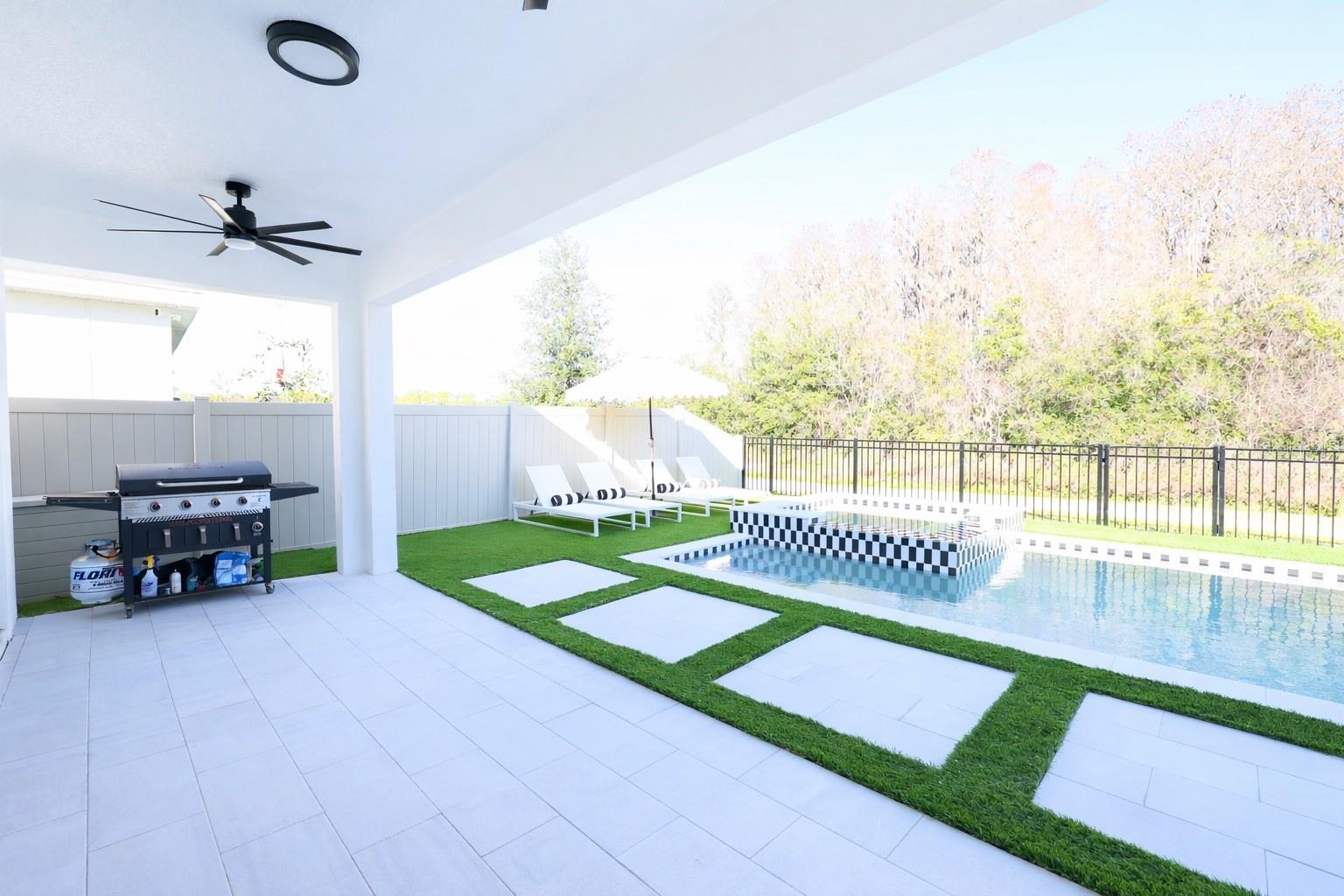 Image 37 of 55 For 2900 Lilla Trail