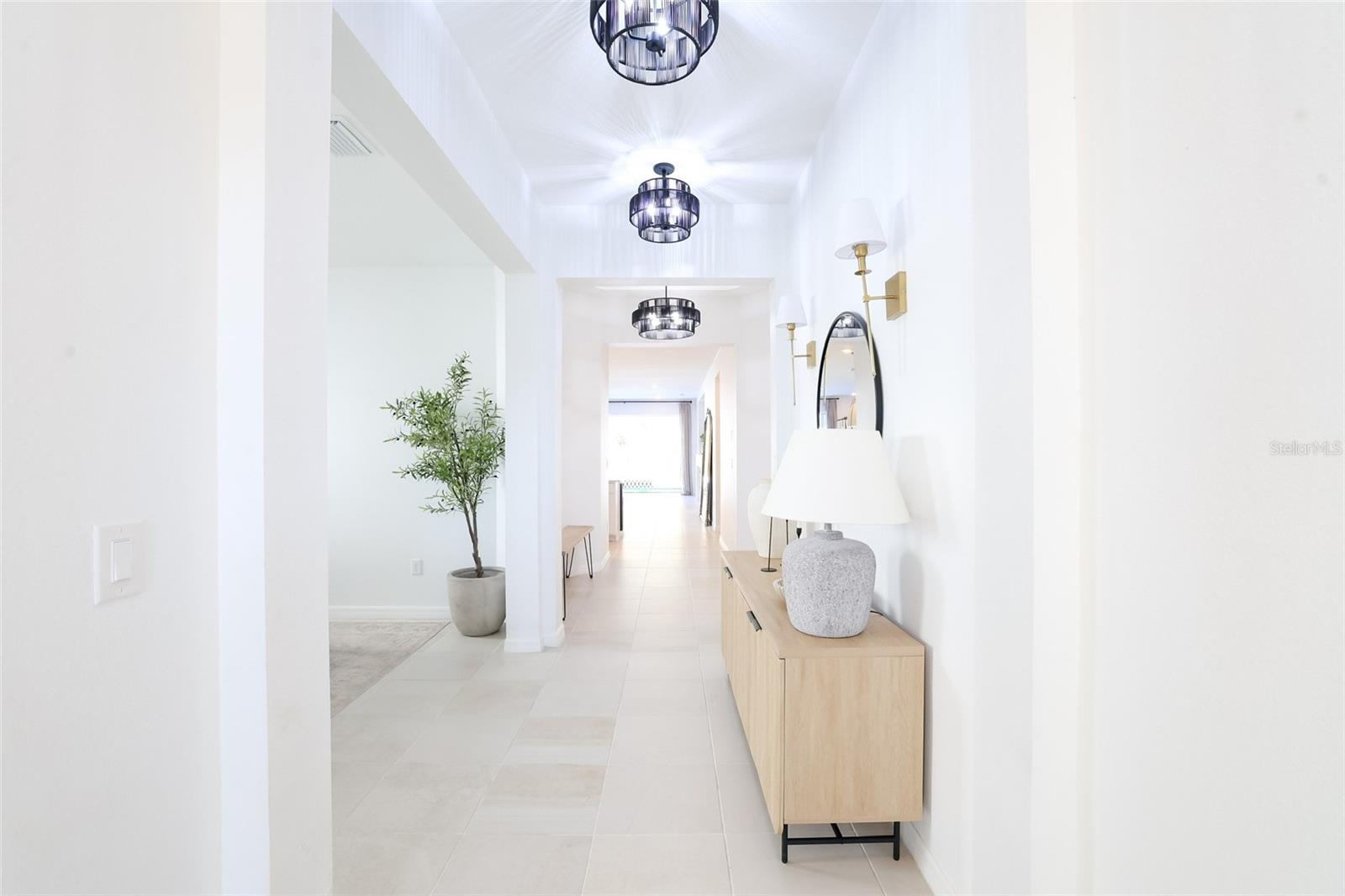 Image 5 of 55 For 2900 Lilla Trail