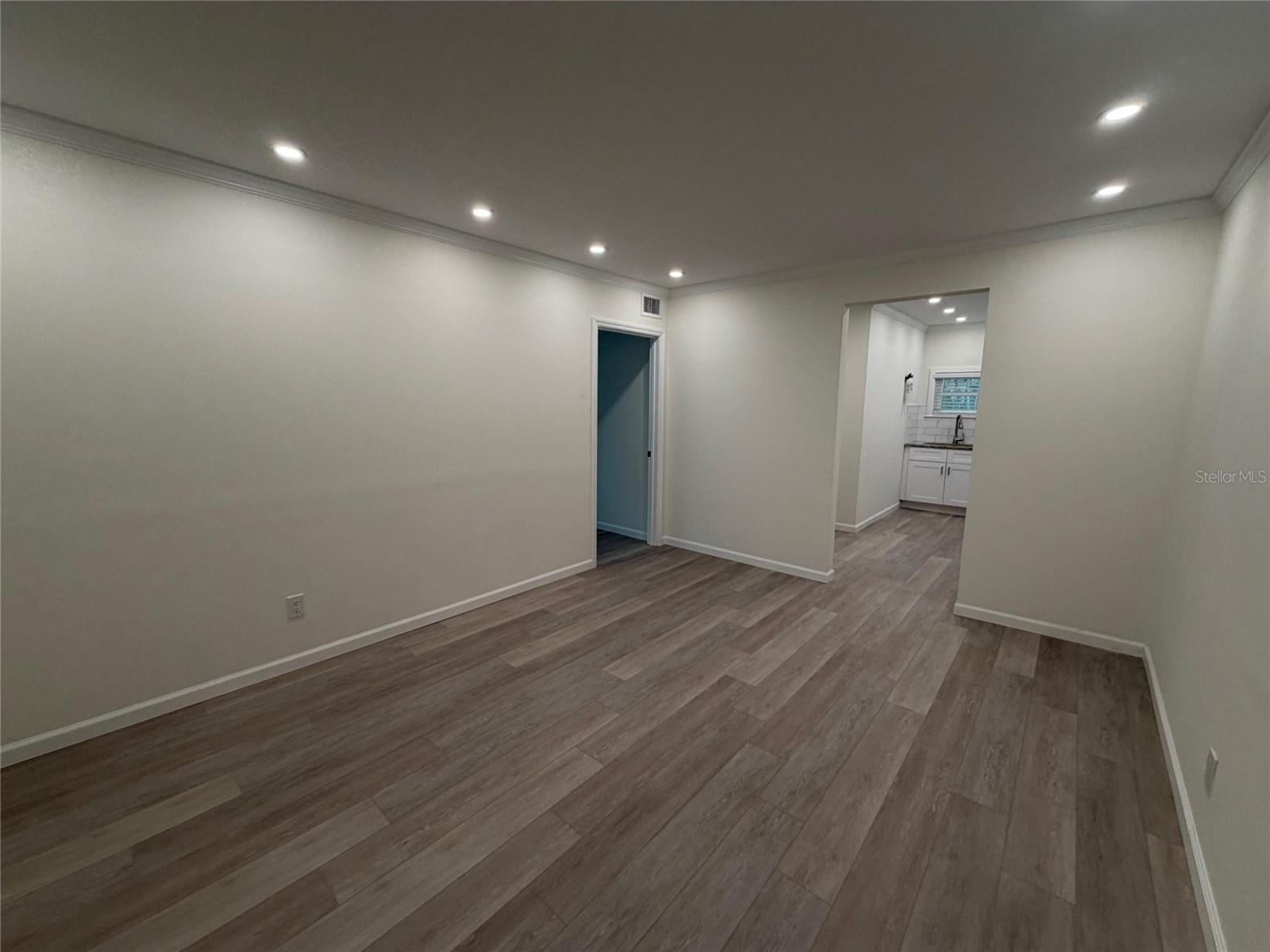 Image 4 of 15 For 1156 Orange Avenue C