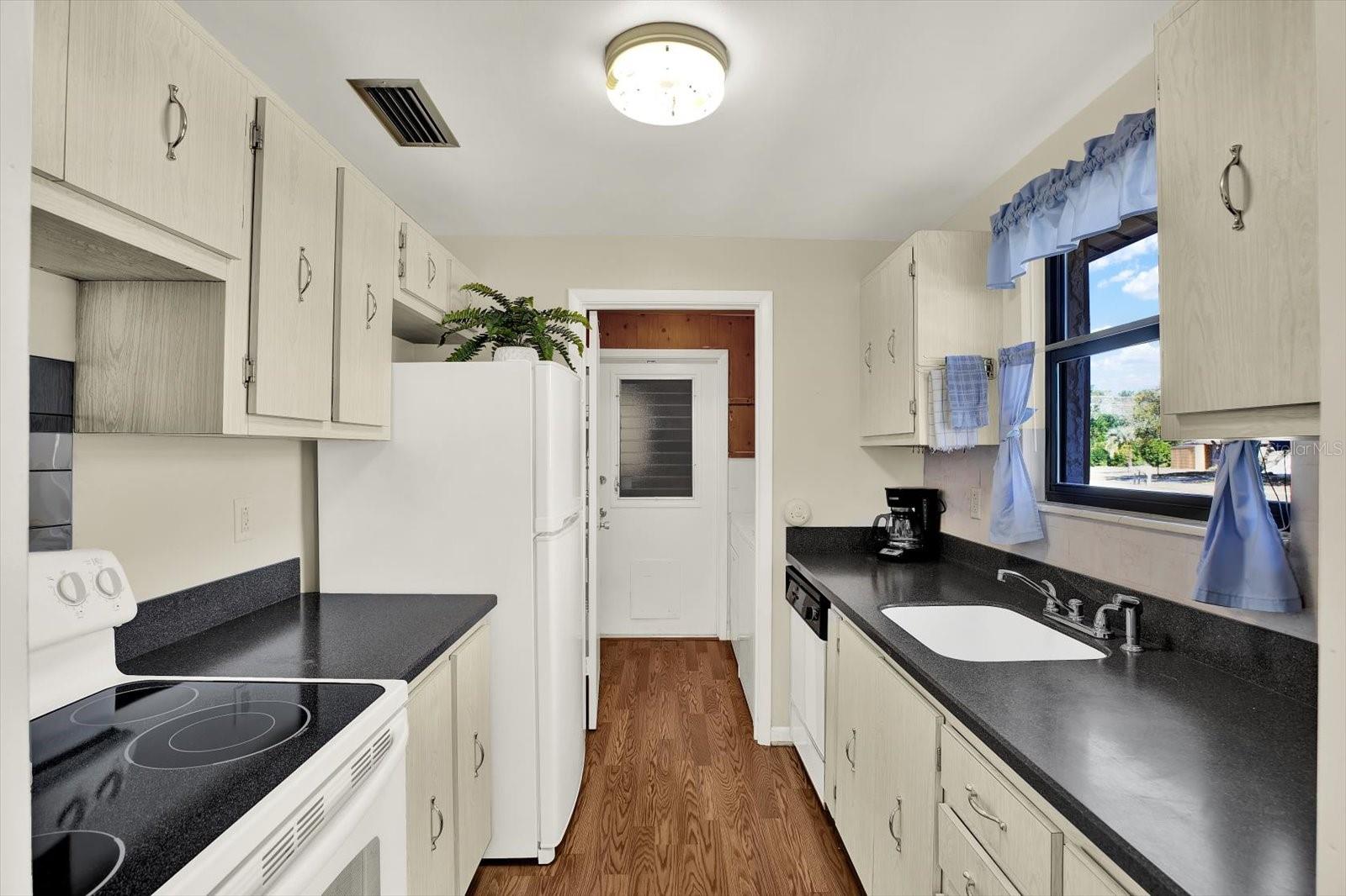 Image 4 of 26 For 4357 Cartee Avenue