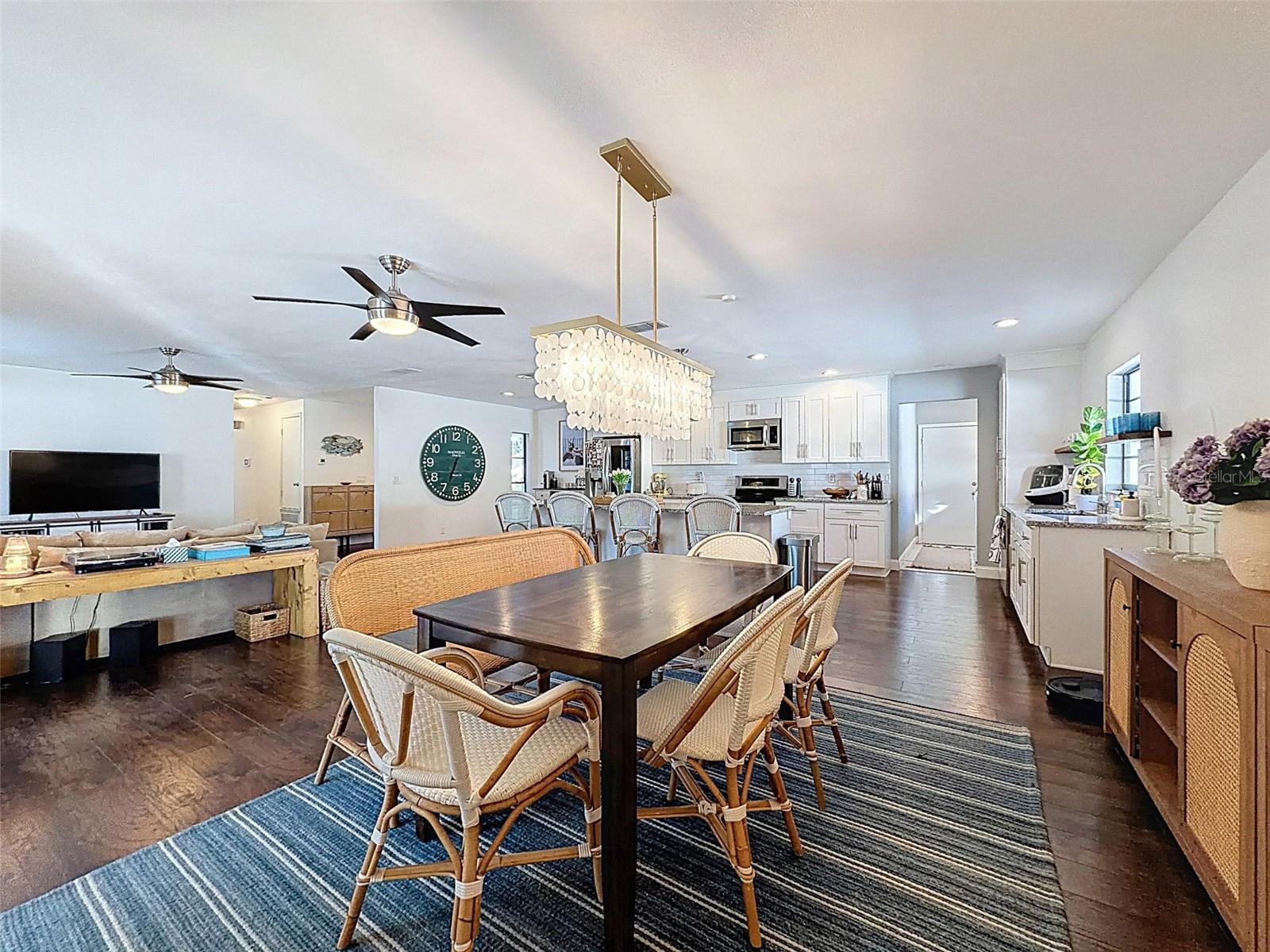 Image 18 of 43 For 7813 River Ridge Drive