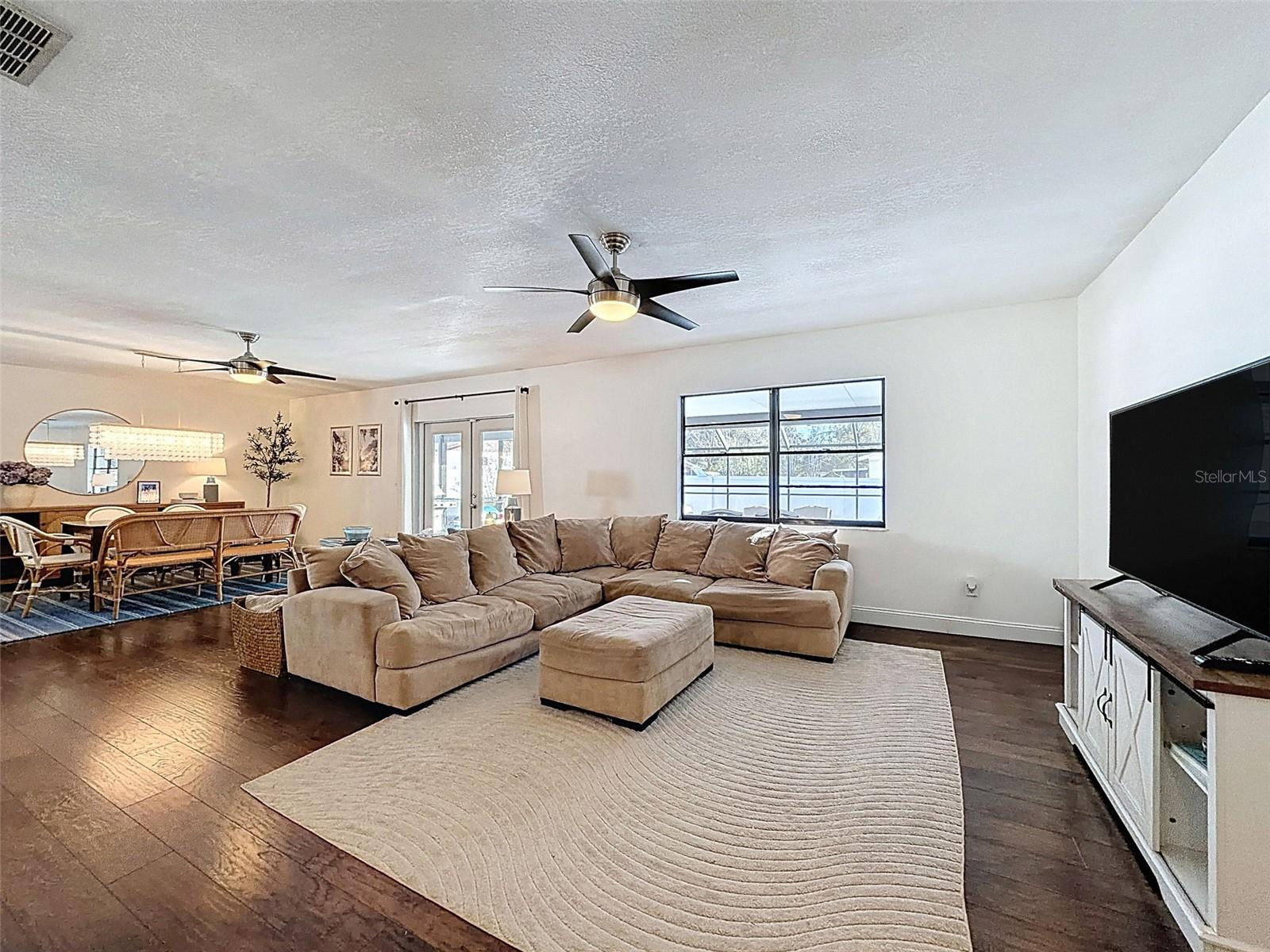 Image 8 of 43 For 7813 River Ridge Drive