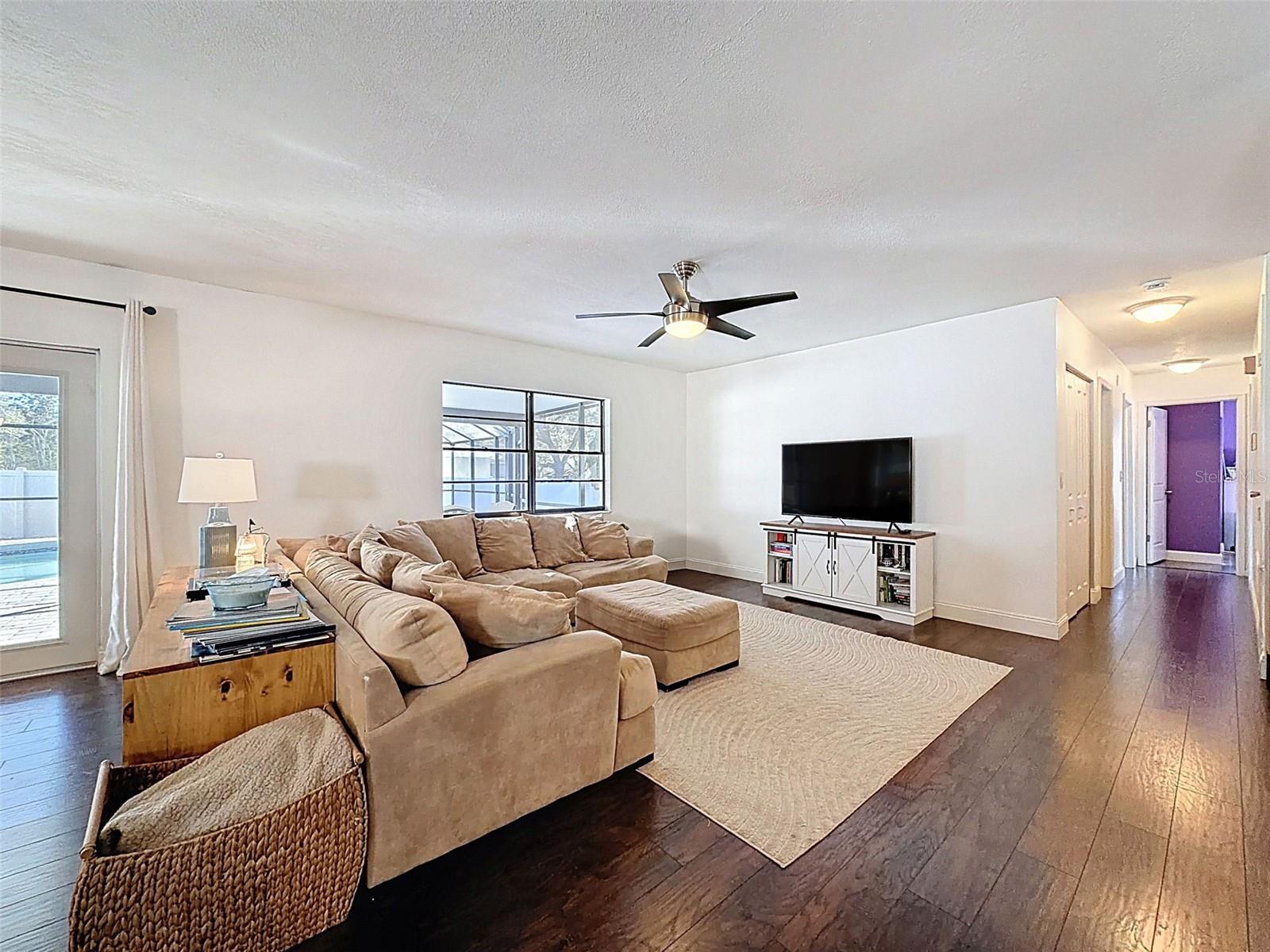 Image 9 of 43 For 7813 River Ridge Drive