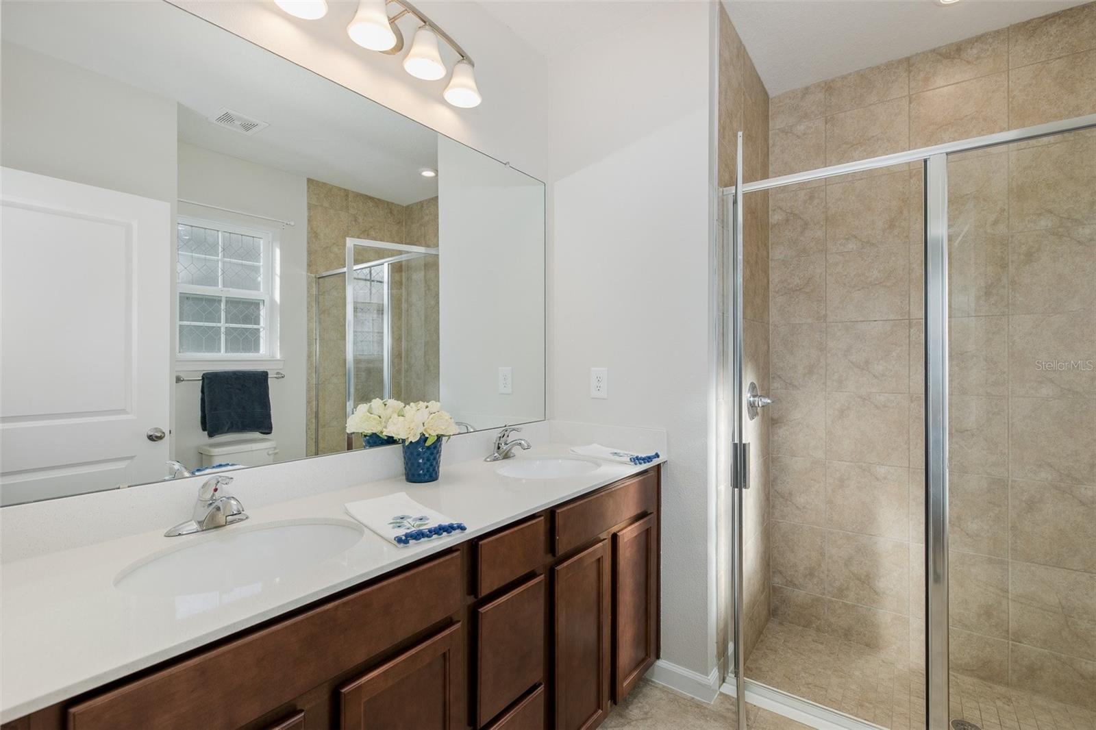 Image 23 of 50 For 17911 Turning Leaf Circle