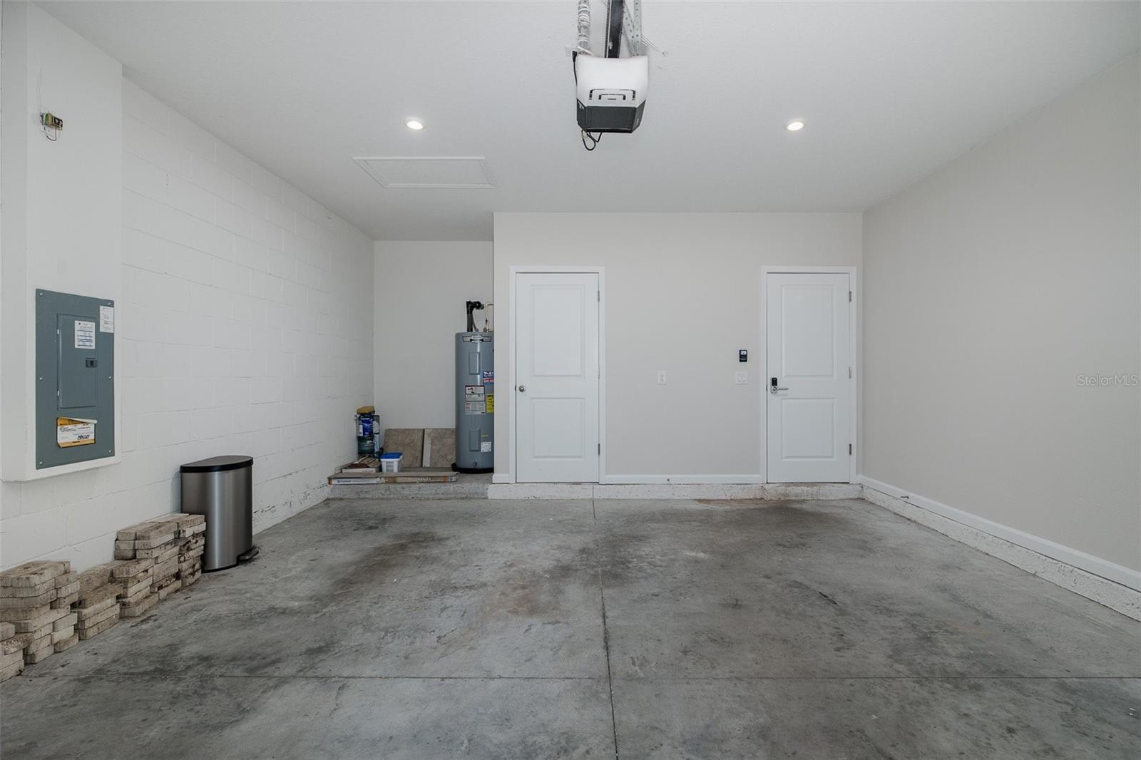 Image 35 of 50 For 17911 Turning Leaf Circle