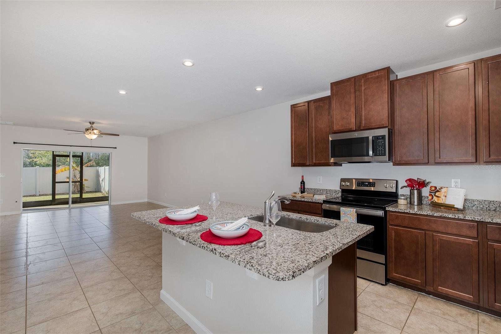 Image 4 of 50 For 17911 Turning Leaf Circle