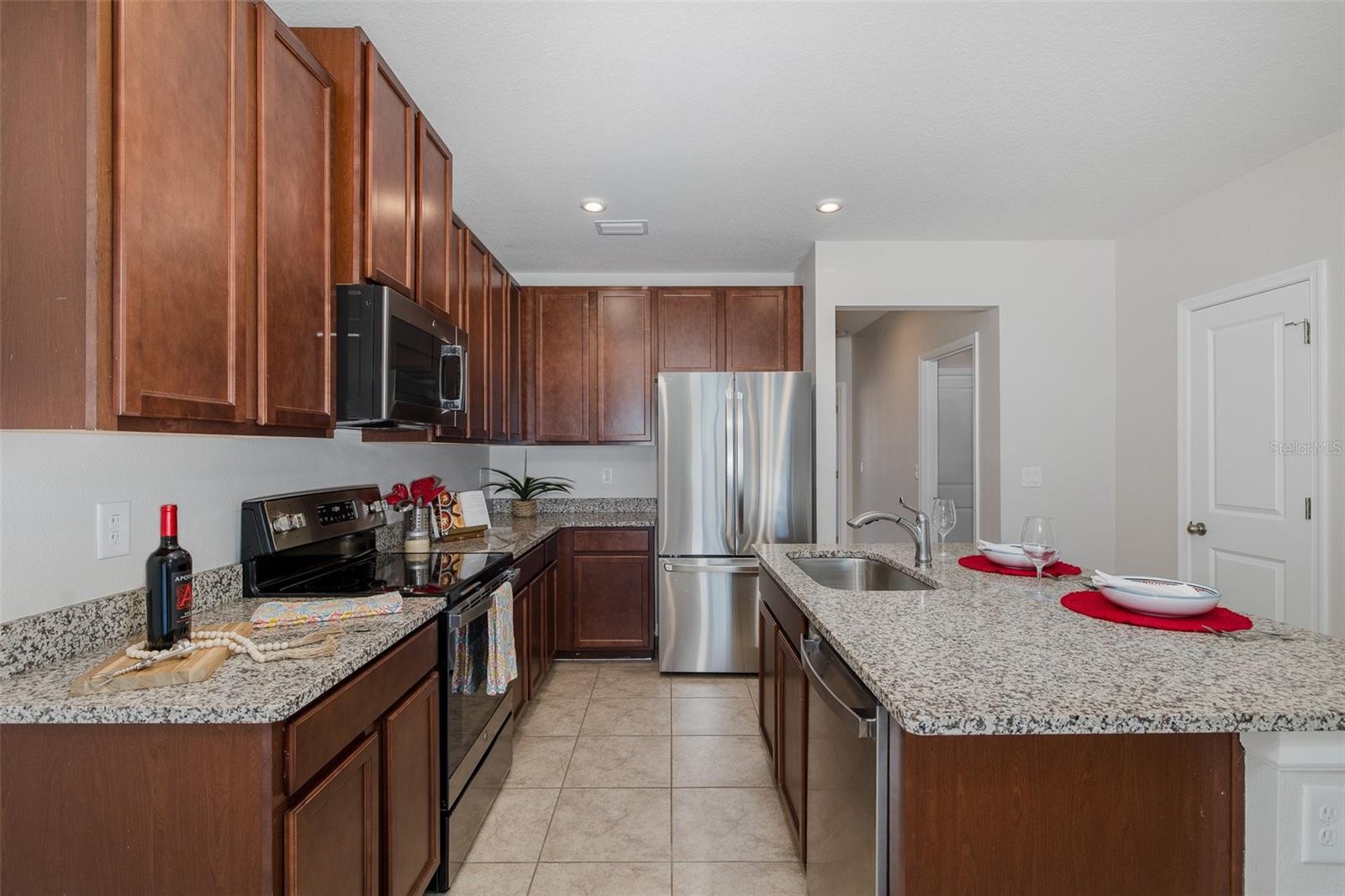 Image 9 of 50 For 17911 Turning Leaf Circle