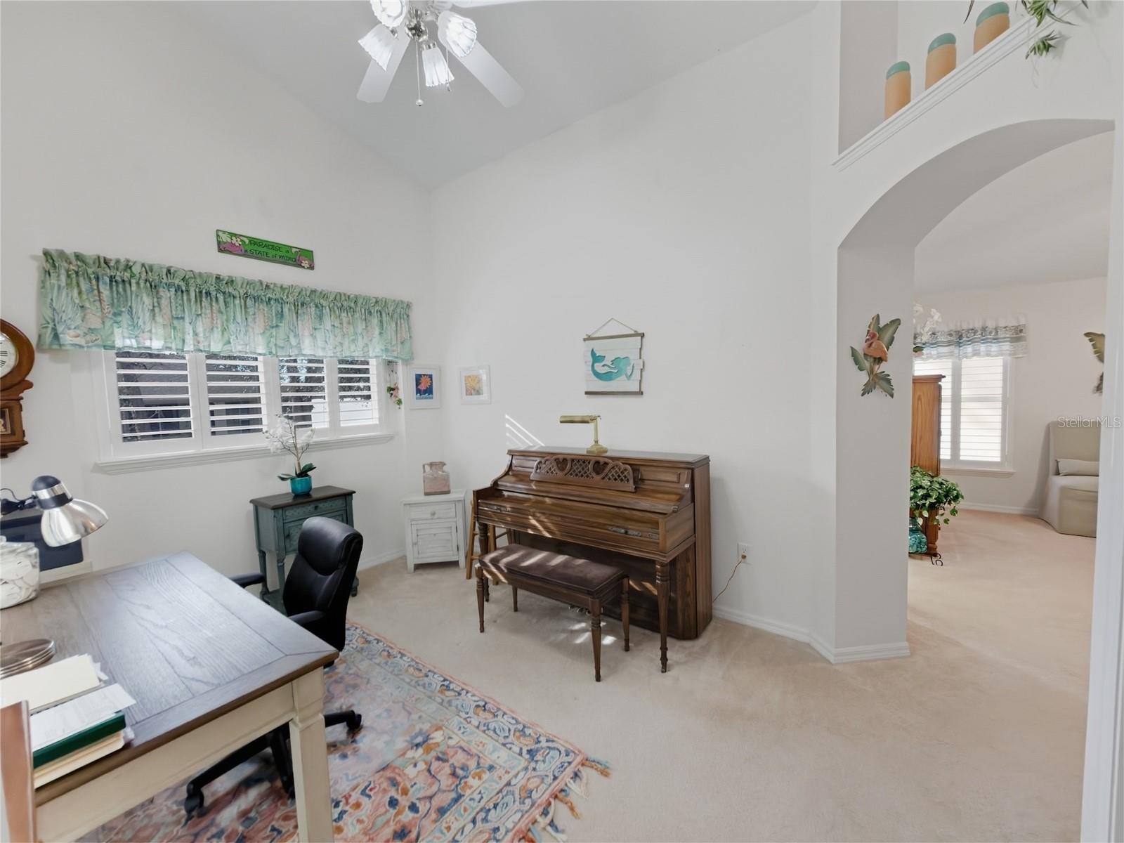 Image 18 of 66 For 18309 Rock Oak Court