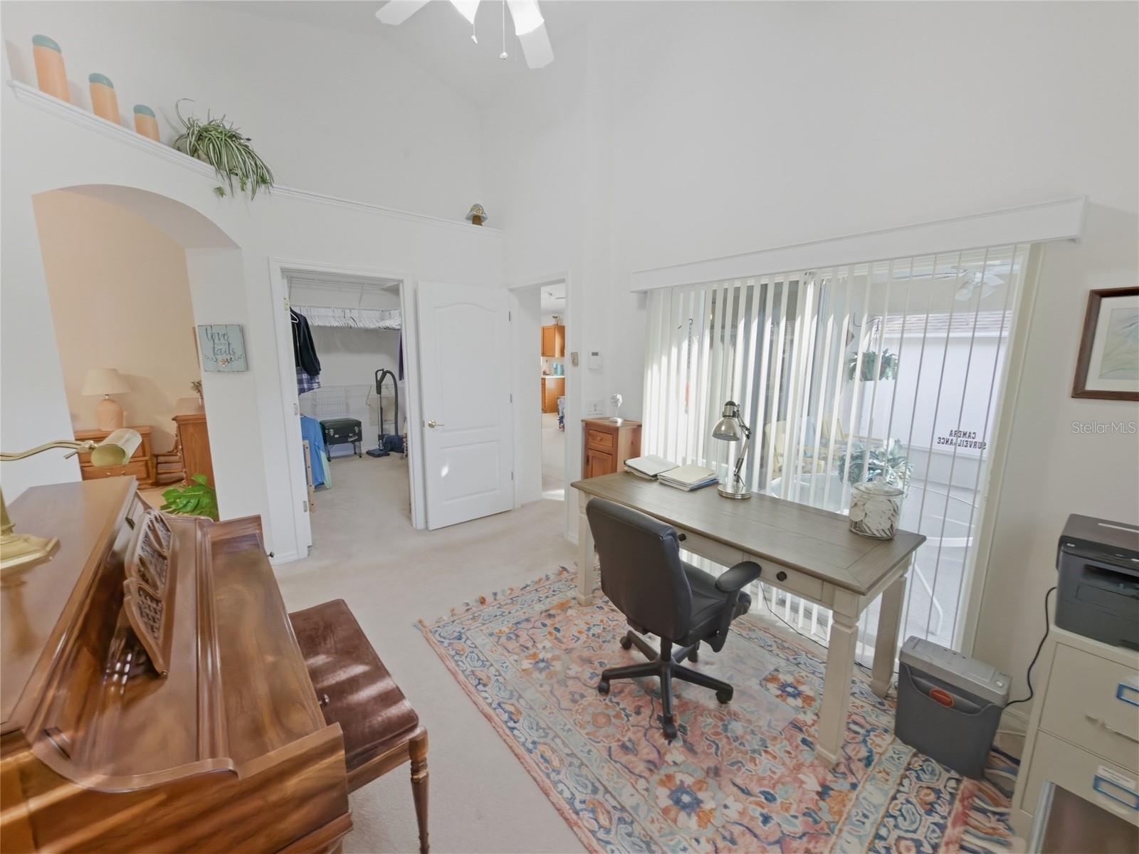 Image 19 of 66 For 18309 Rock Oak Court