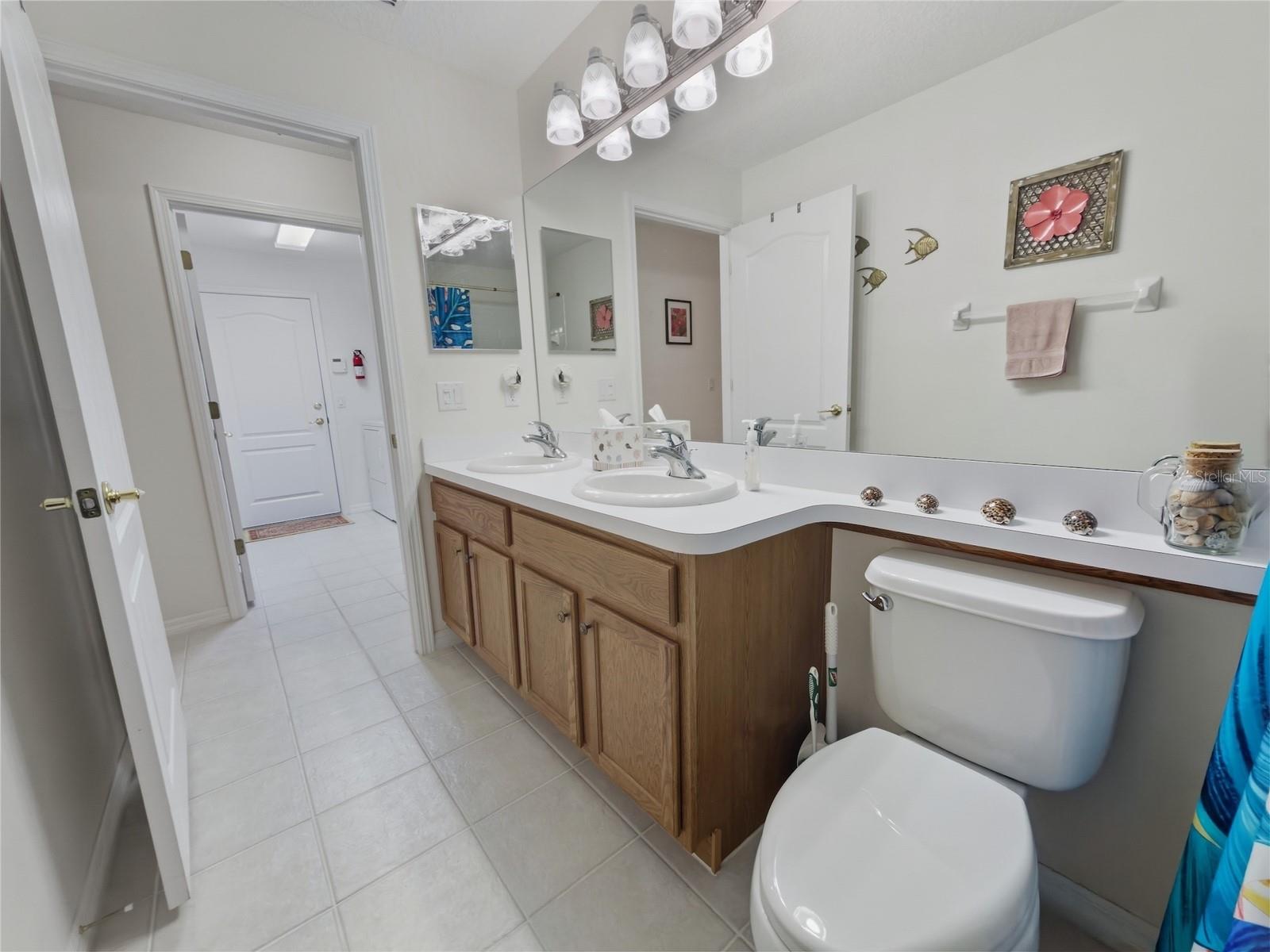 Image 33 of 66 For 18309 Rock Oak Court