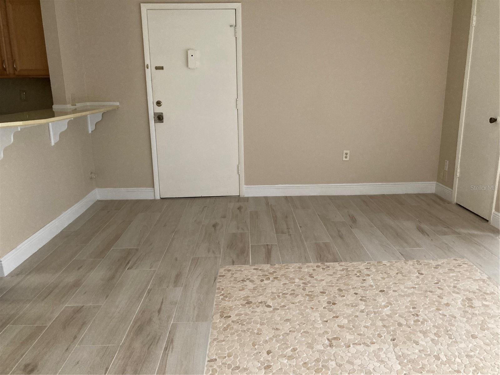 Image 15 of 21 For 3840 Lake Drive 126