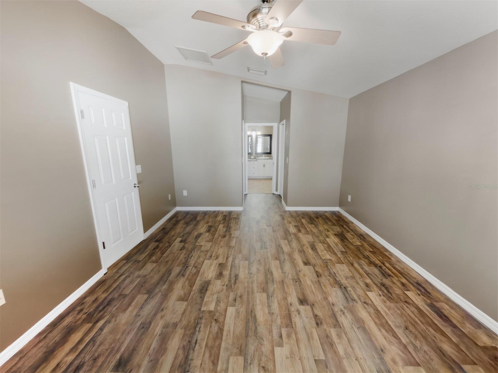 Image 25 of 49 For 9805 Patrician Drive