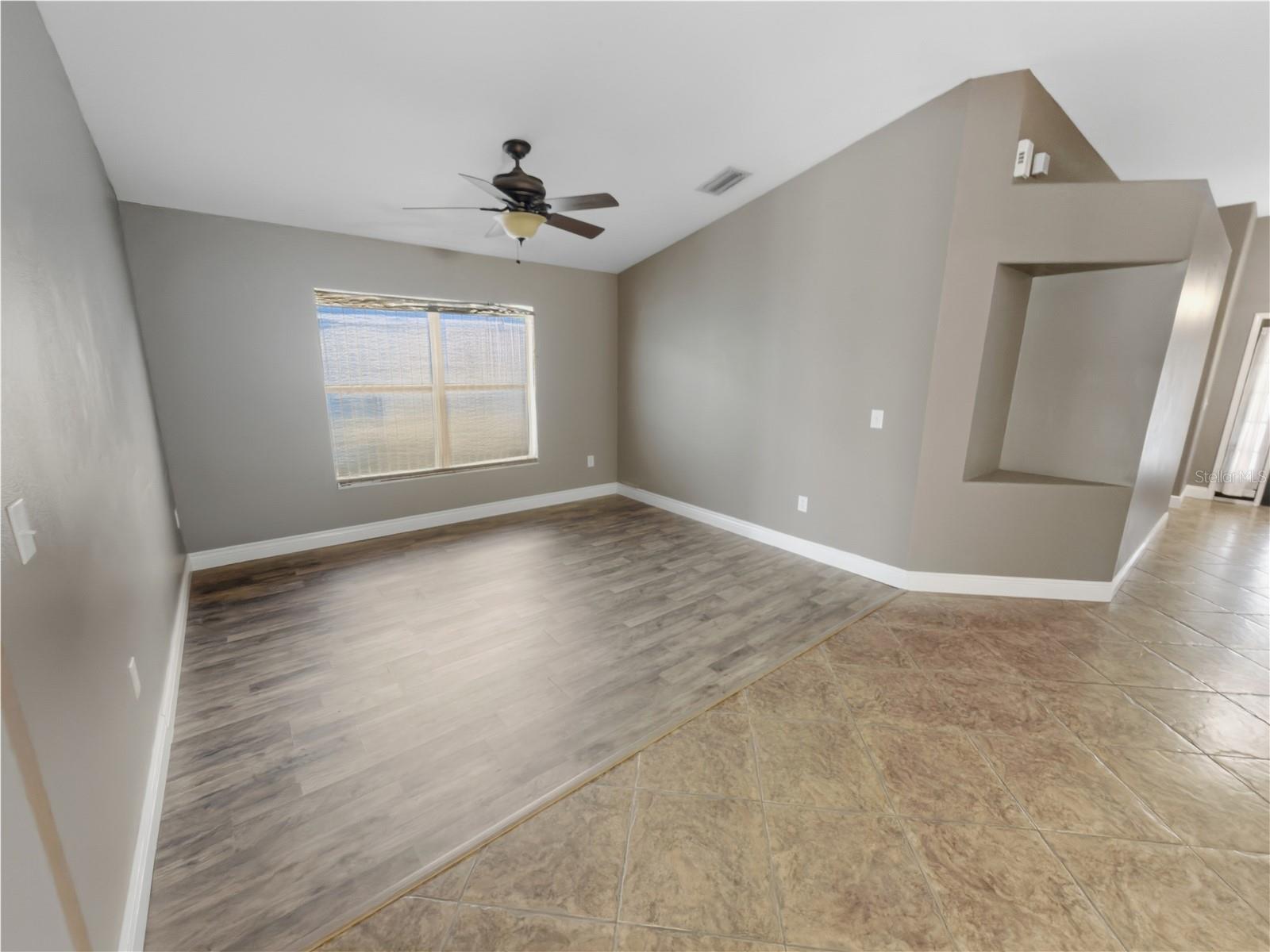 Image 9 of 49 For 9805 Patrician Drive