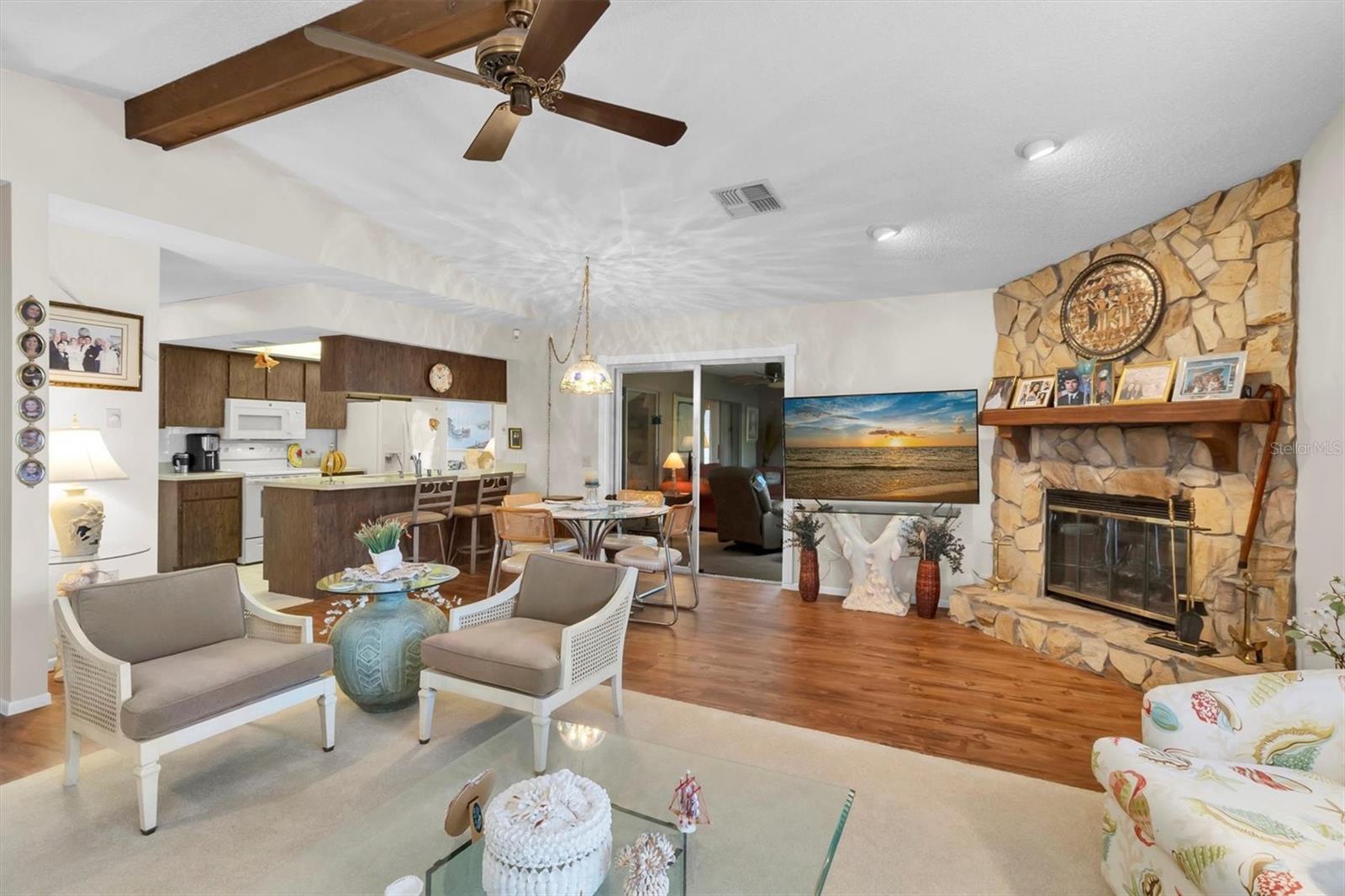 Listing photo id 8 for 10721 Footprint Lane