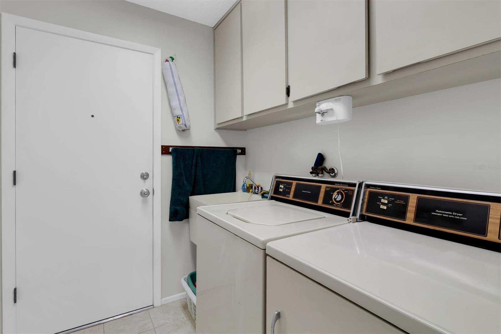 Listing photo id 25 for 10721 Footprint Lane