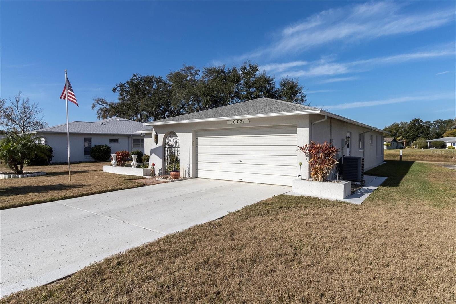 Listing photo id 29 for 10721 Footprint Lane