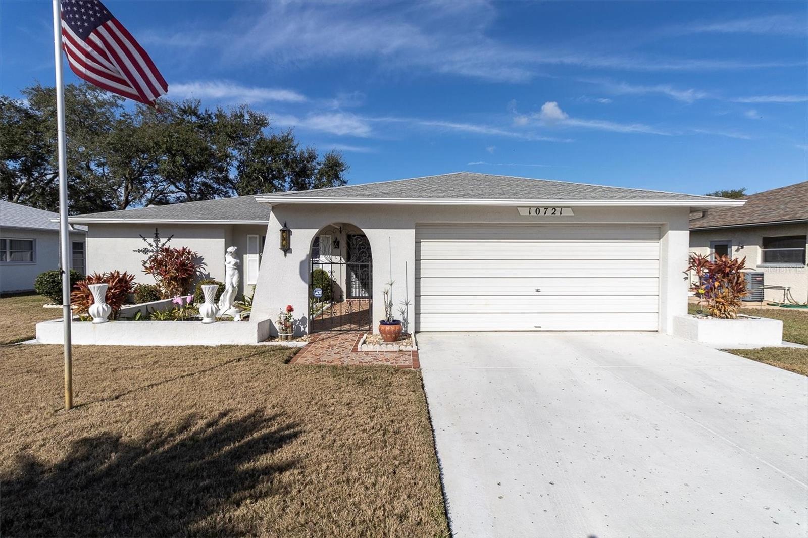Listing photo id 31 for 10721 Footprint Lane