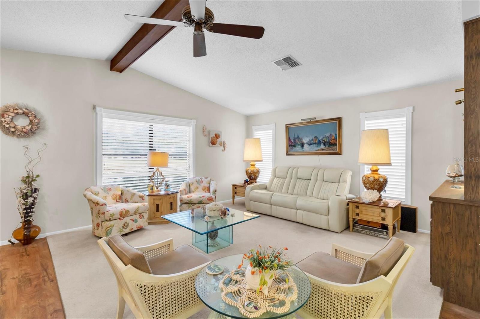 Listing photo id 4 for 10721 Footprint Lane