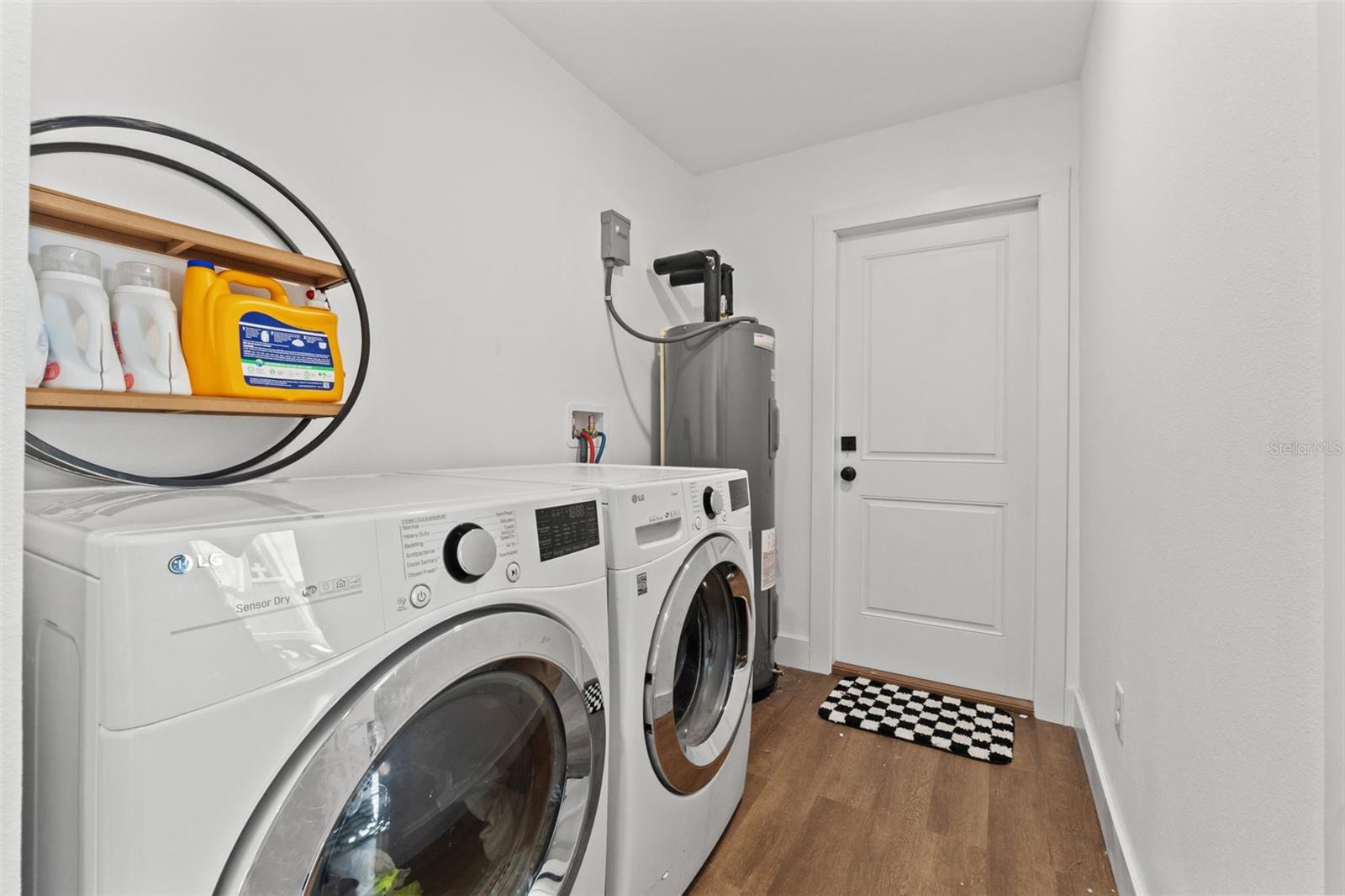 Image 13 of 22 For 3592 Arrowhead Avenue