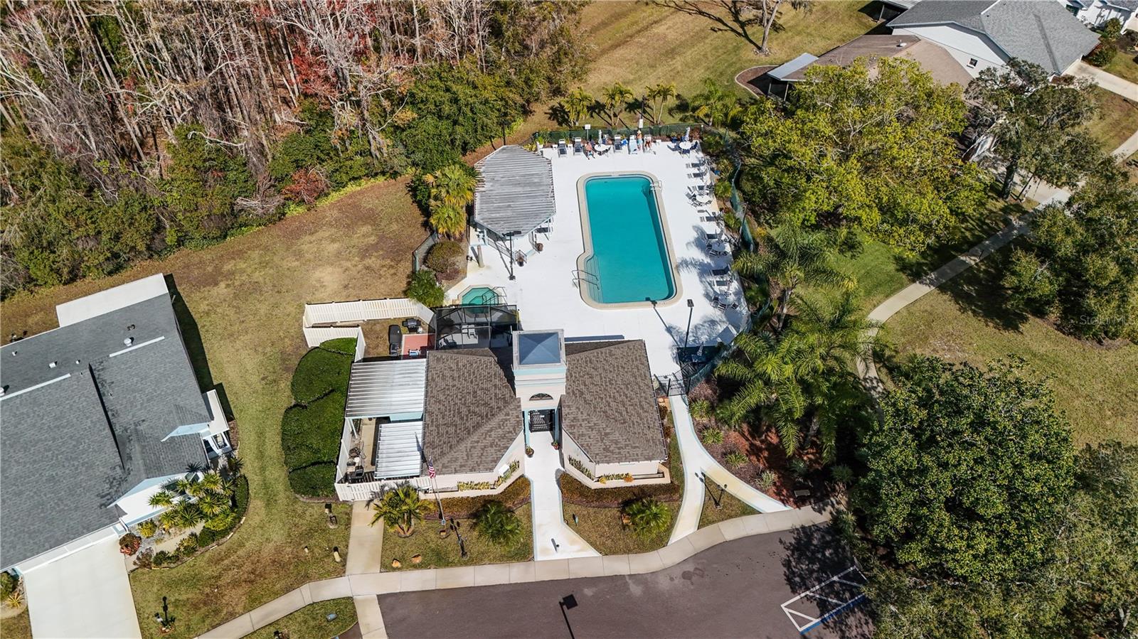 Image 25 of 35 For 11515 Scotch Pine Drive