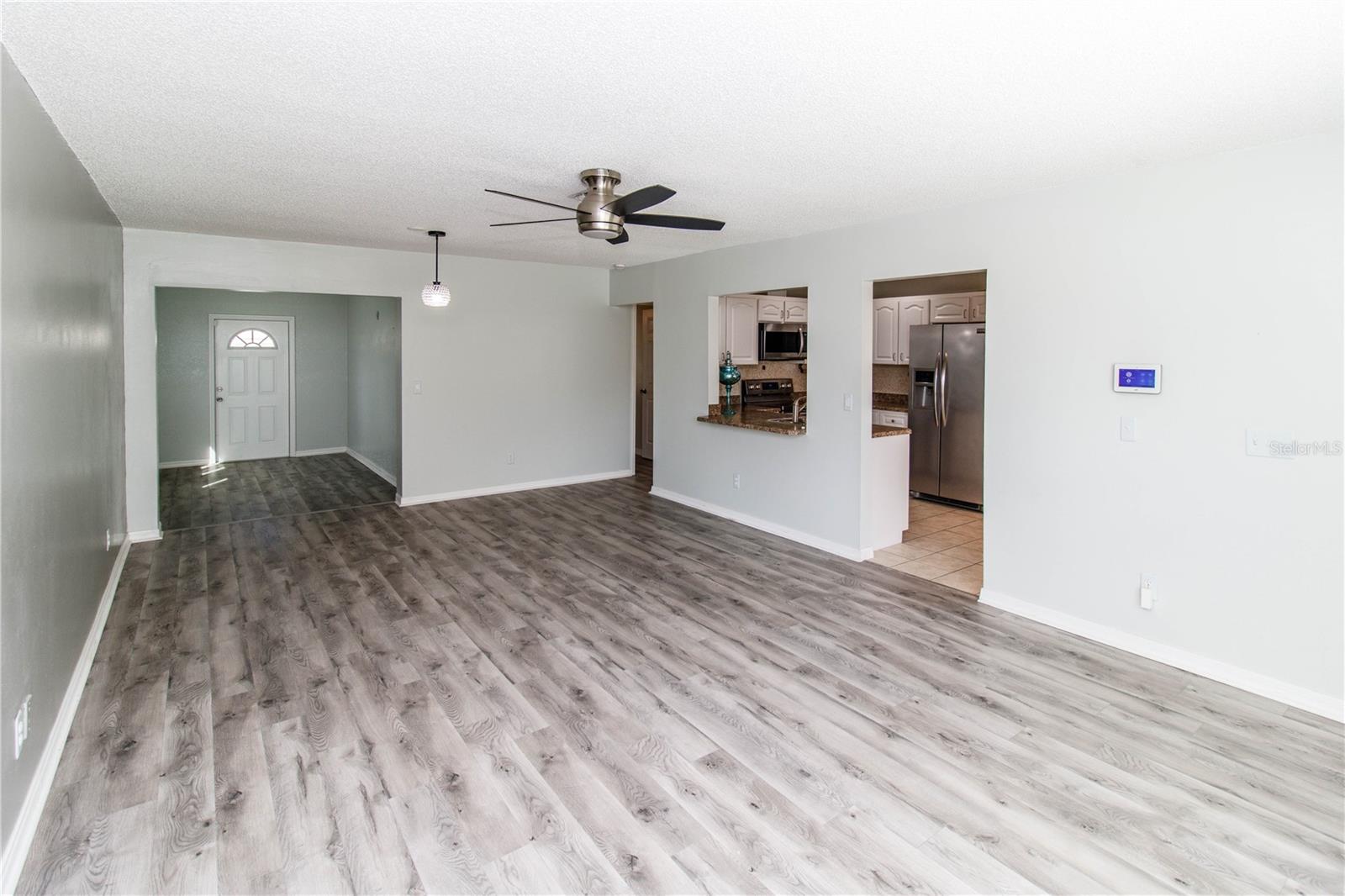 Image 4 of 35 For 11515 Scotch Pine Drive