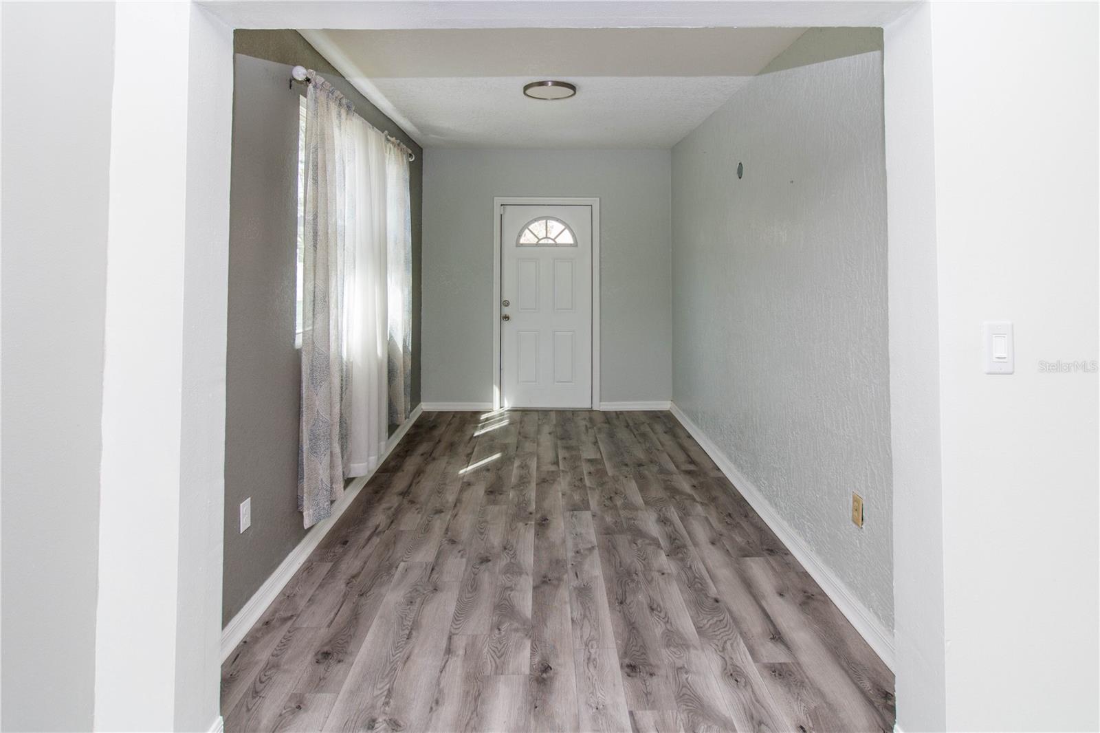 Image 9 of 35 For 11515 Scotch Pine Drive