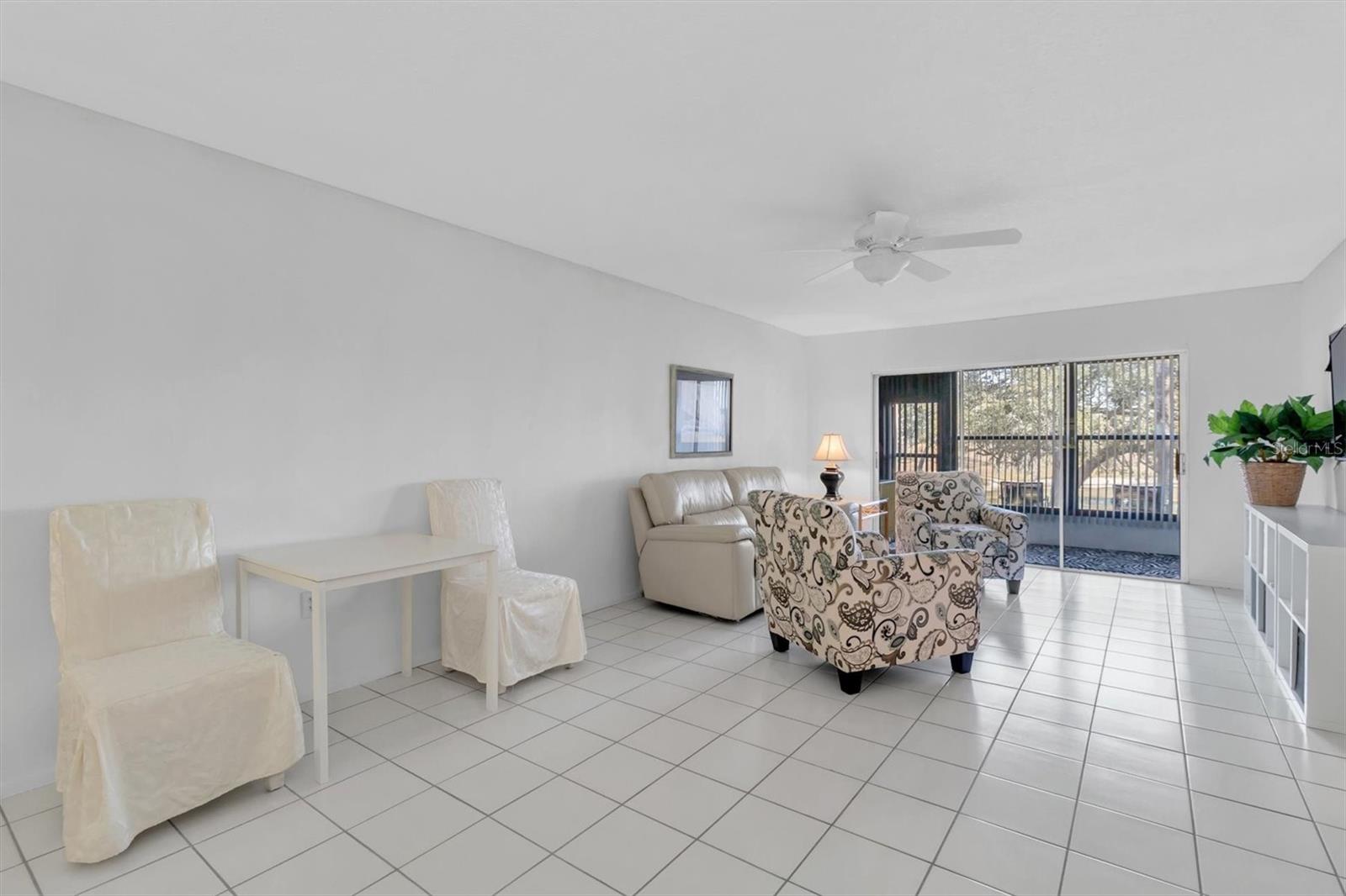 Image 2 of 63 For 11410 Carriage Hill #1 Drive 1