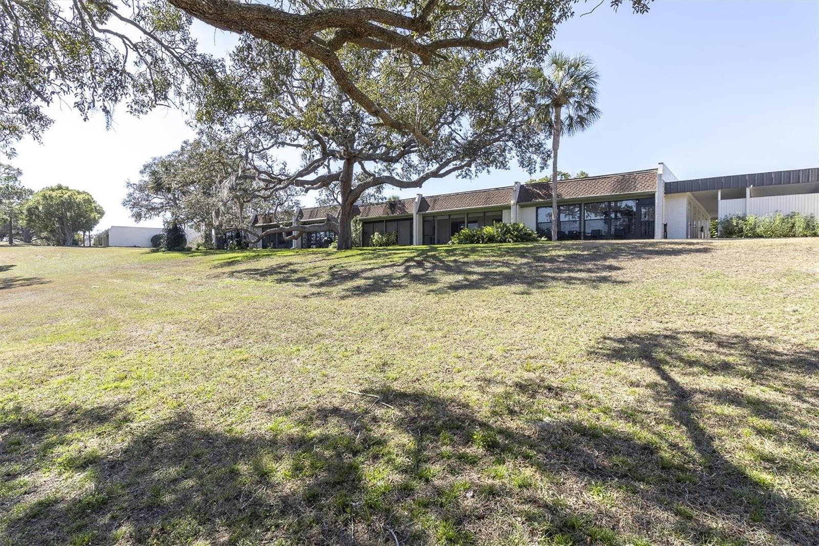 Image 28 of 63 For 11410 Carriage Hill #1 Drive 1