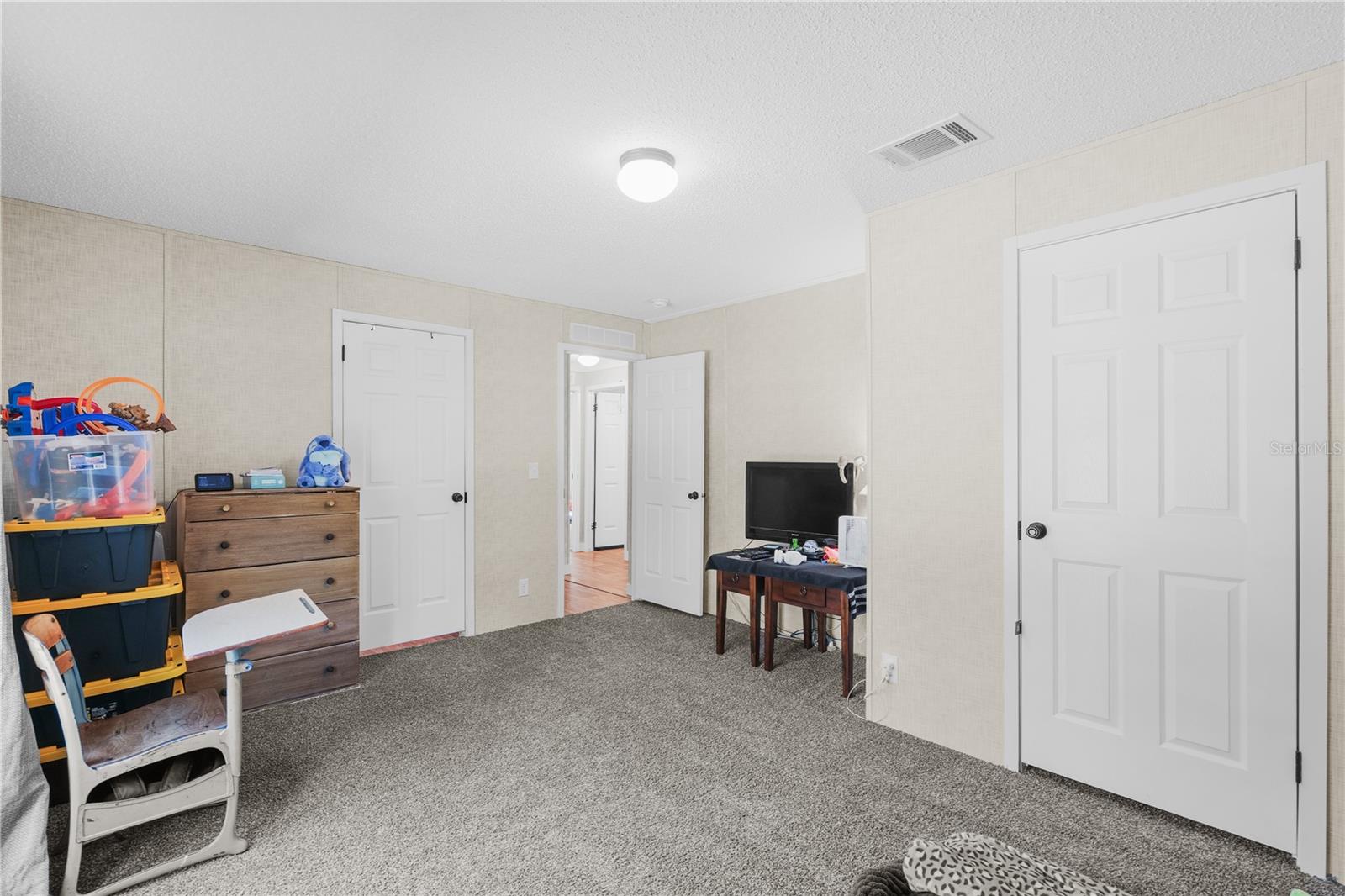 Image 25 of 35 For 18625 Deason Drive