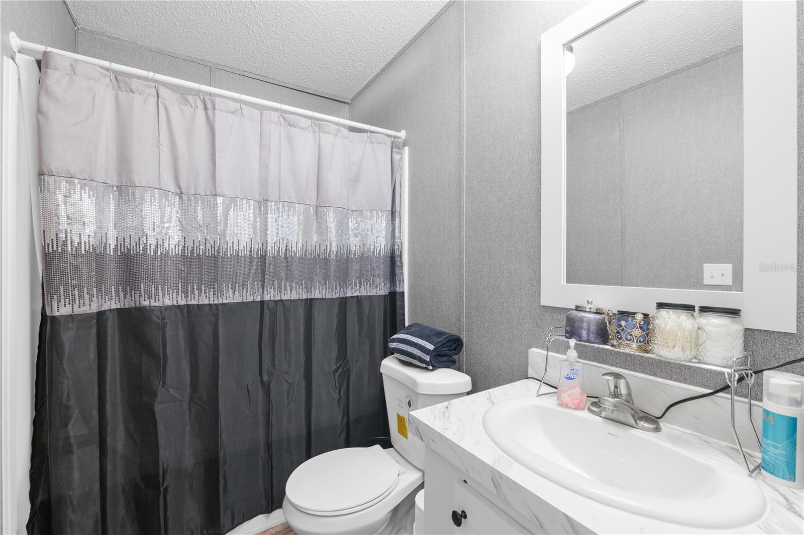 Image 27 of 35 For 18625 Deason Drive