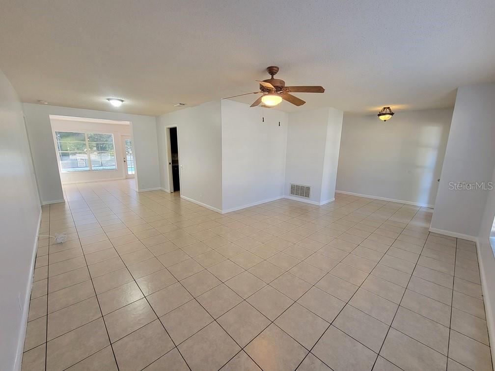 Image 5 of 33 For 8542 Braxton Drive