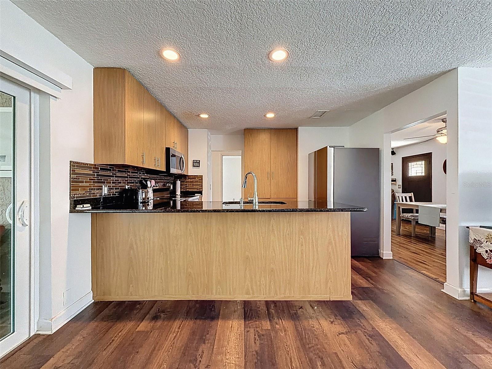 Image 11 of 29 For 8331 Bluebonnet Place