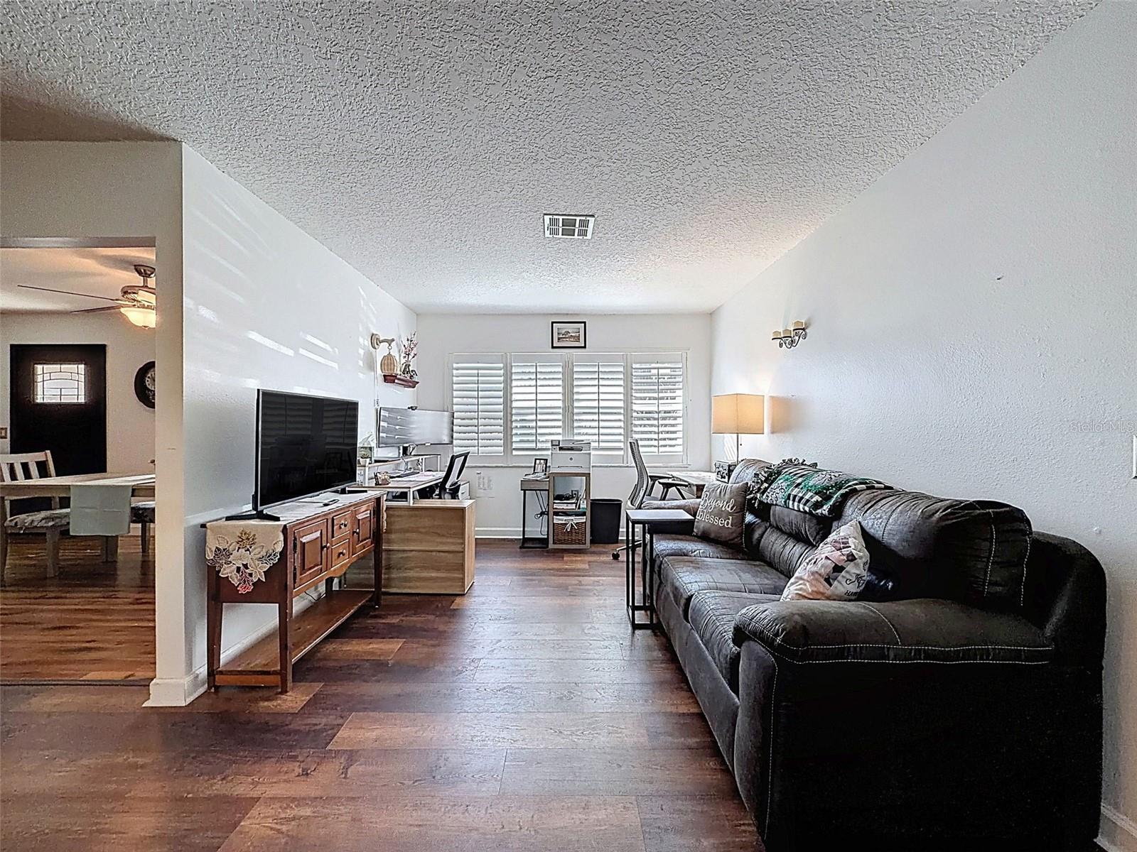 Image 14 of 29 For 8331 Bluebonnet Place