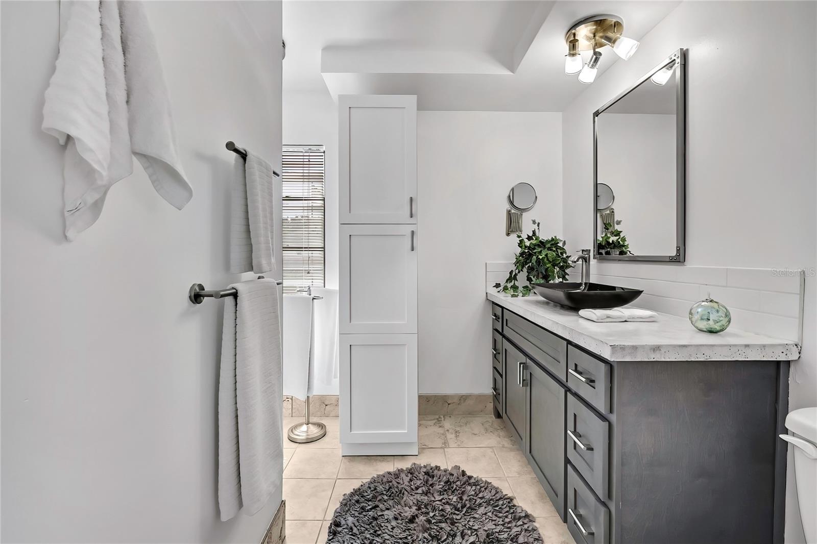 Image 21 of 36 For 9059 Gaynor Street