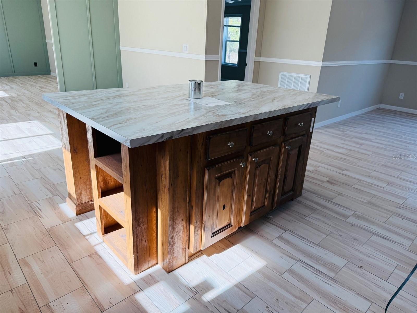 Image 6 of 15 For 14322 98th Street