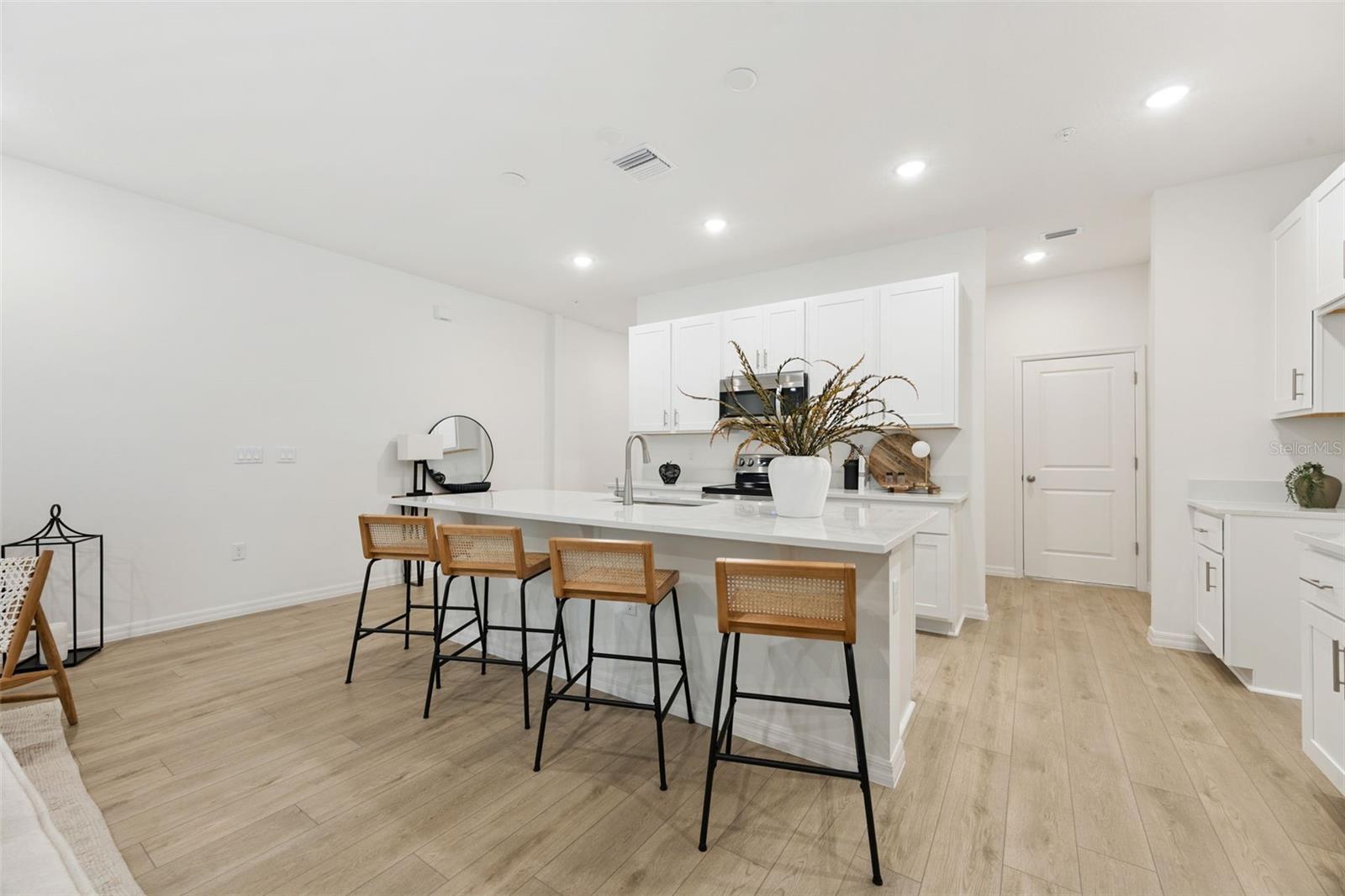 Image 15 of 41 For 5245 Luisa Court