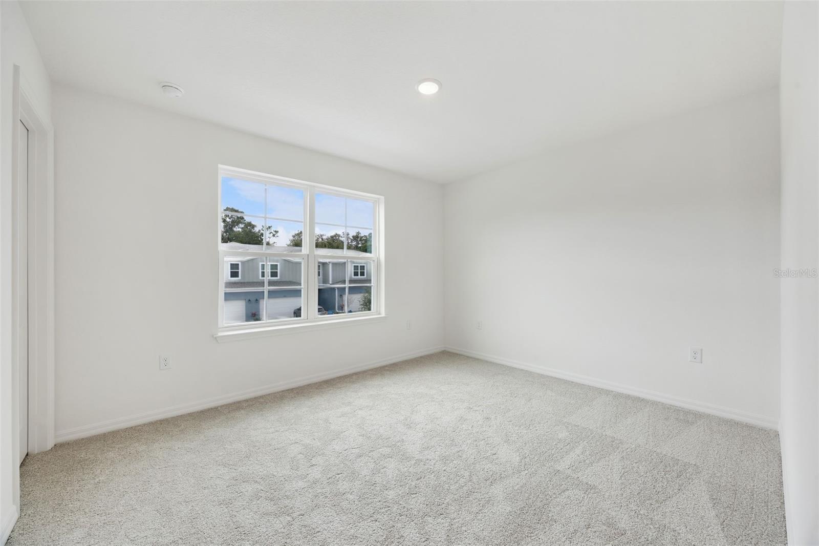 Image 30 of 41 For 5245 Luisa Court