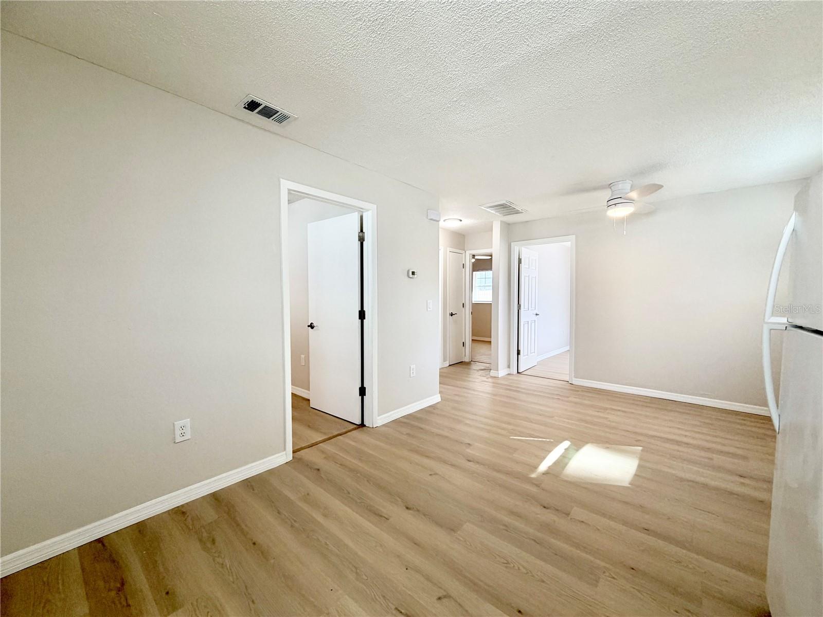 Image 7 of 22 For 5828 Gulf Drive