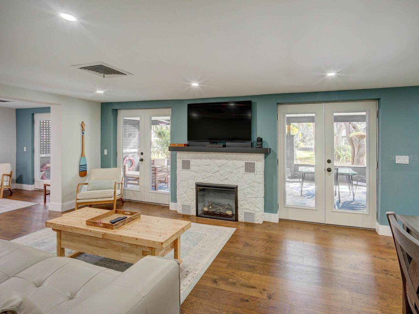 Image 15 of 66 For 6746 River Road