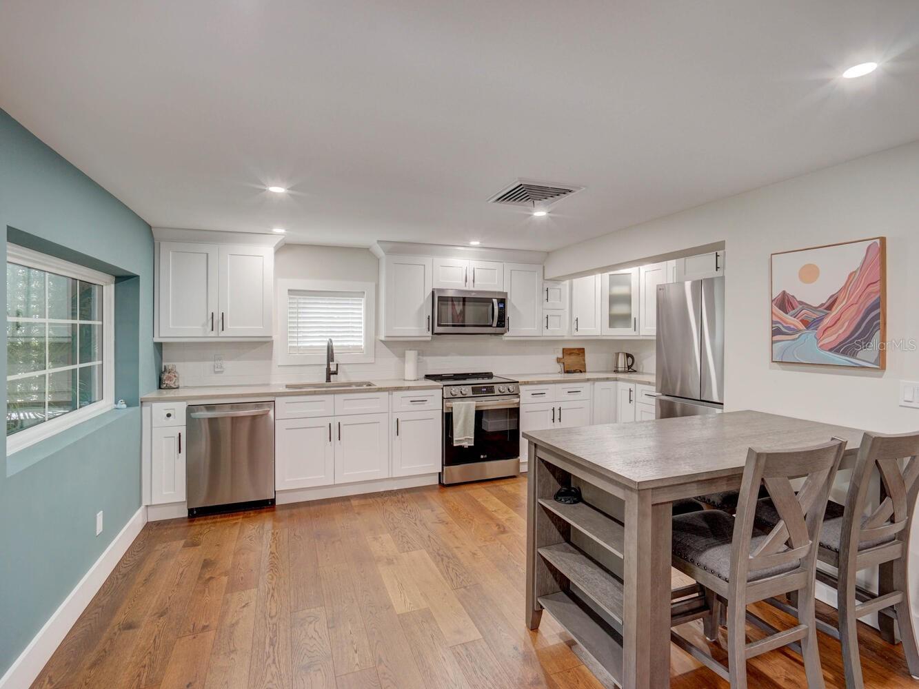 Image 16 of 66 For 6746 River Road