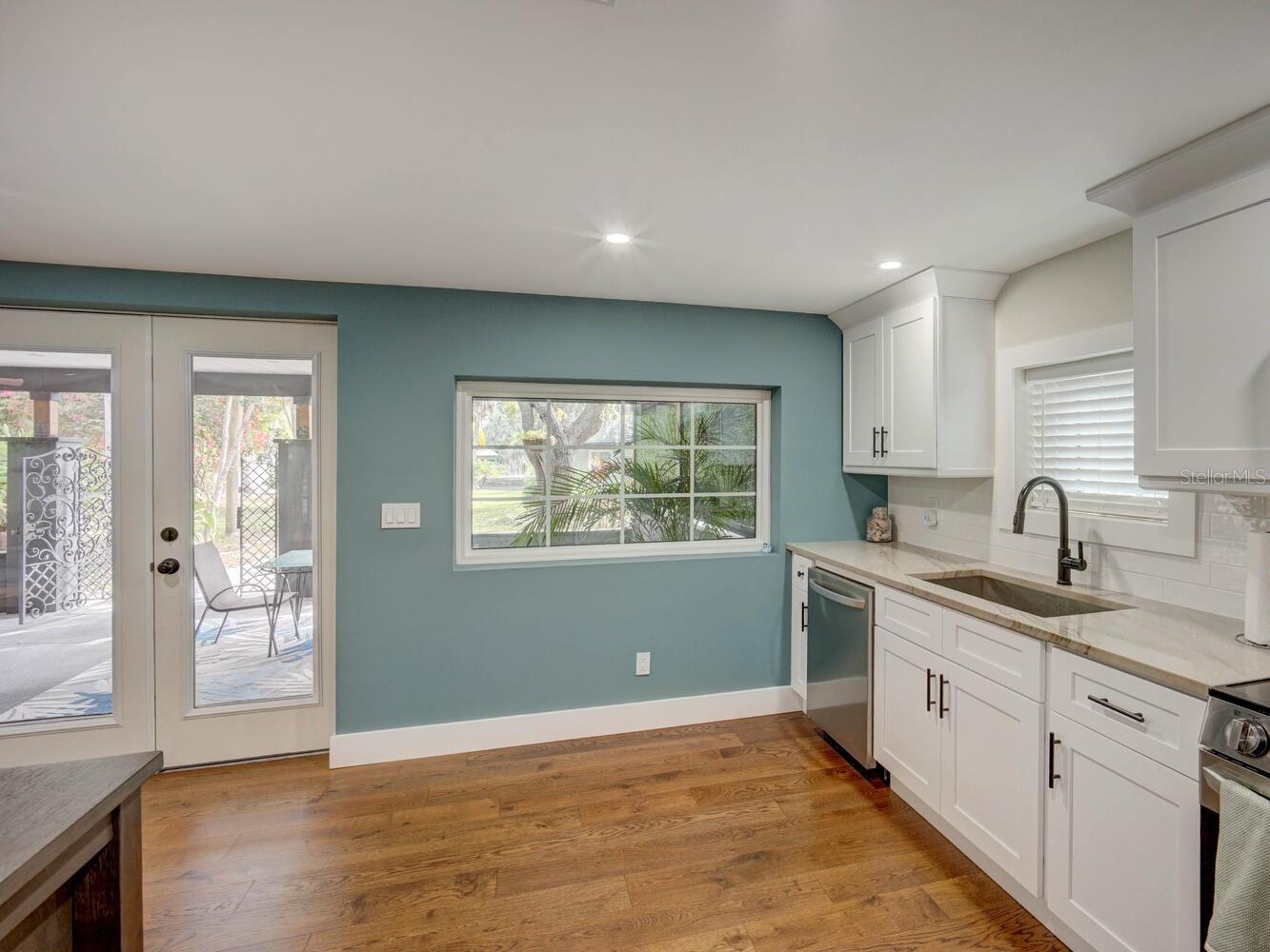 Image 18 of 66 For 6746 River Road