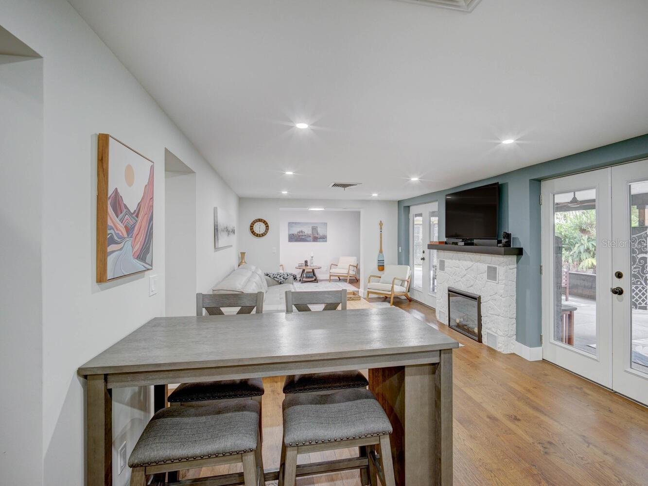 Image 19 of 66 For 6746 River Road