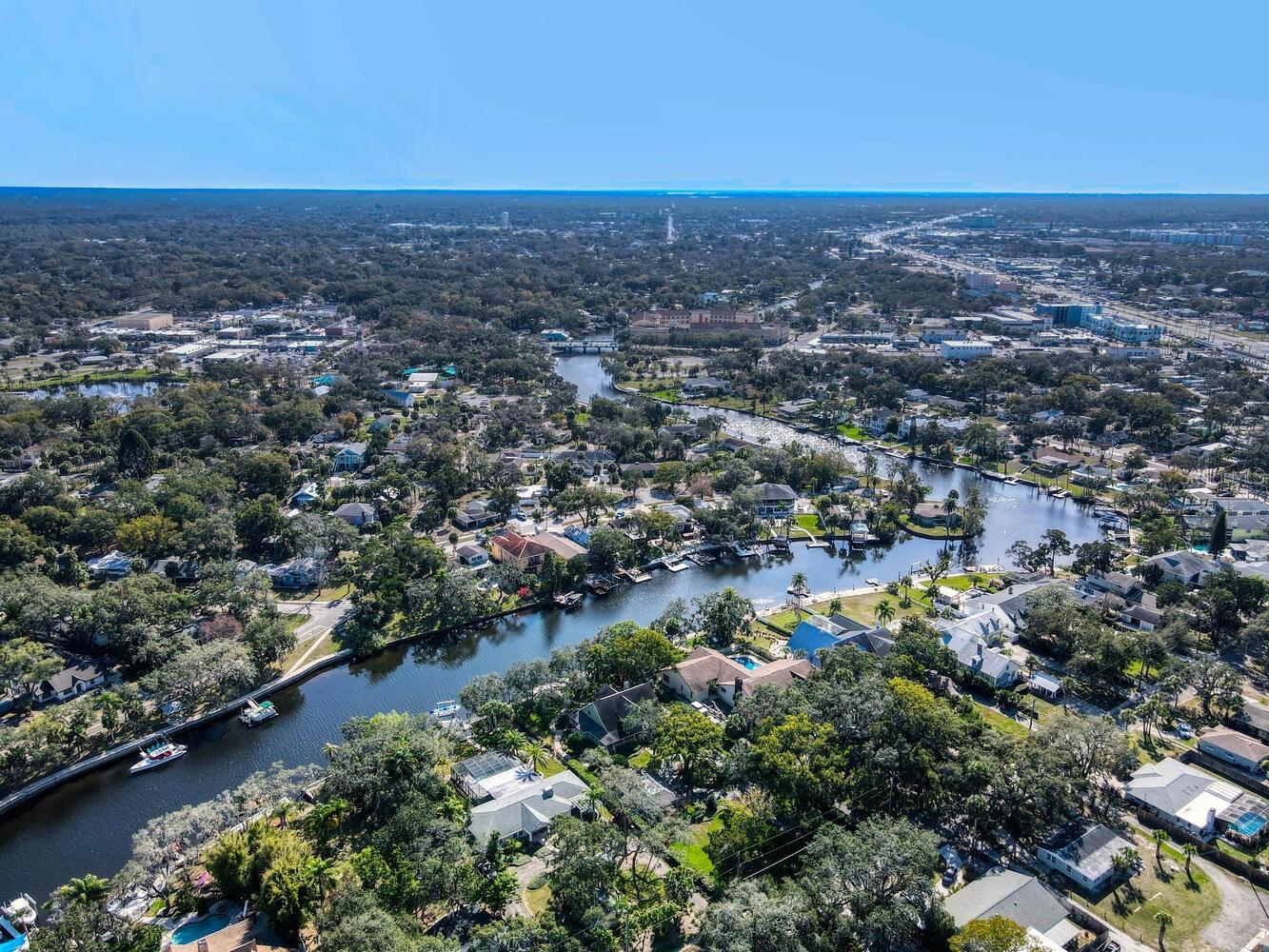 Image 52 of 66 For 6746 River Road