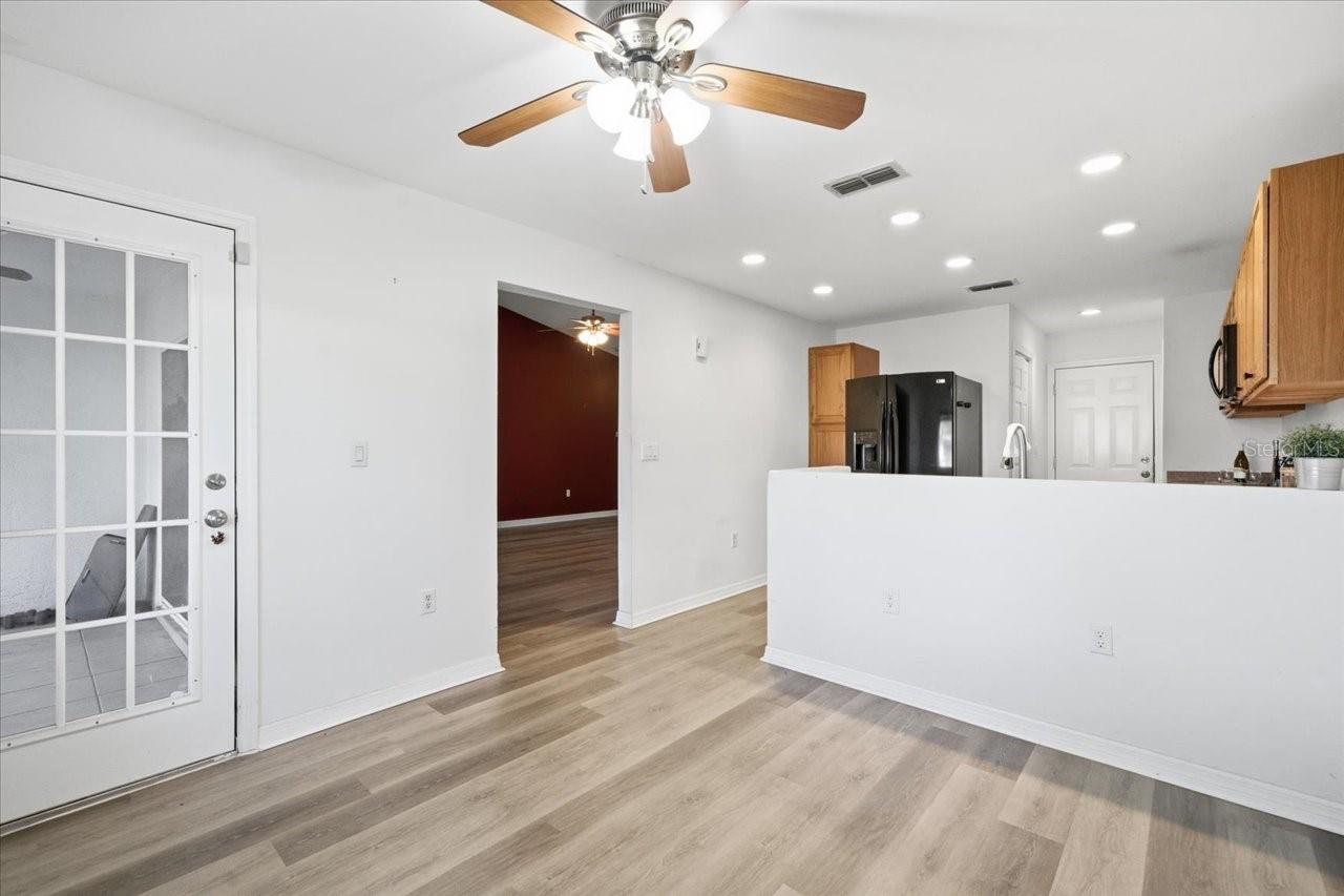 Image 13 of 38 For 6825 Kentucky Avenue