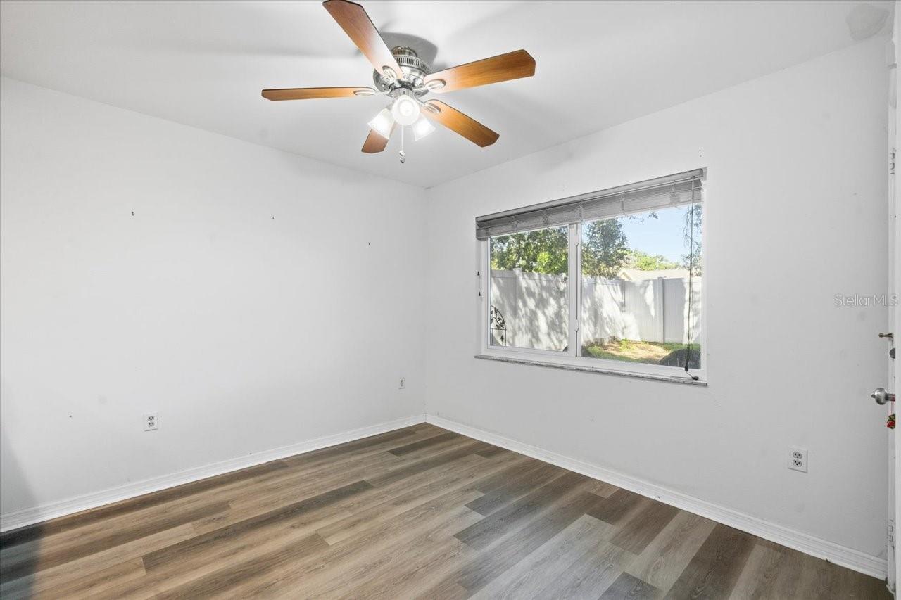 Image 14 of 38 For 6825 Kentucky Avenue