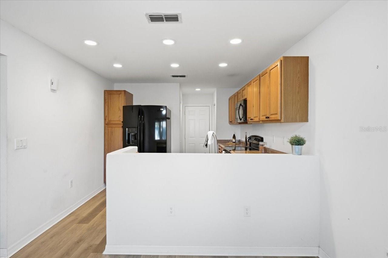 Image 16 of 38 For 6825 Kentucky Avenue