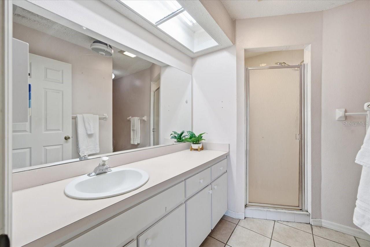 Image 27 of 38 For 6825 Kentucky Avenue